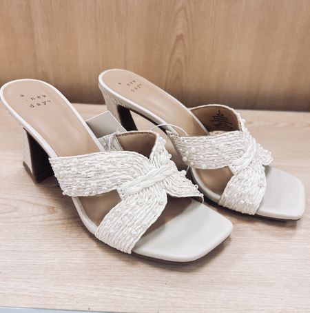 Spring shoes
Wedding shoes
Spring heels
Wedding heels
Pearl details
Pearl heels
Pearl sandals



#LTKSeasonal #LTKstyletip #LTKfindsunder50