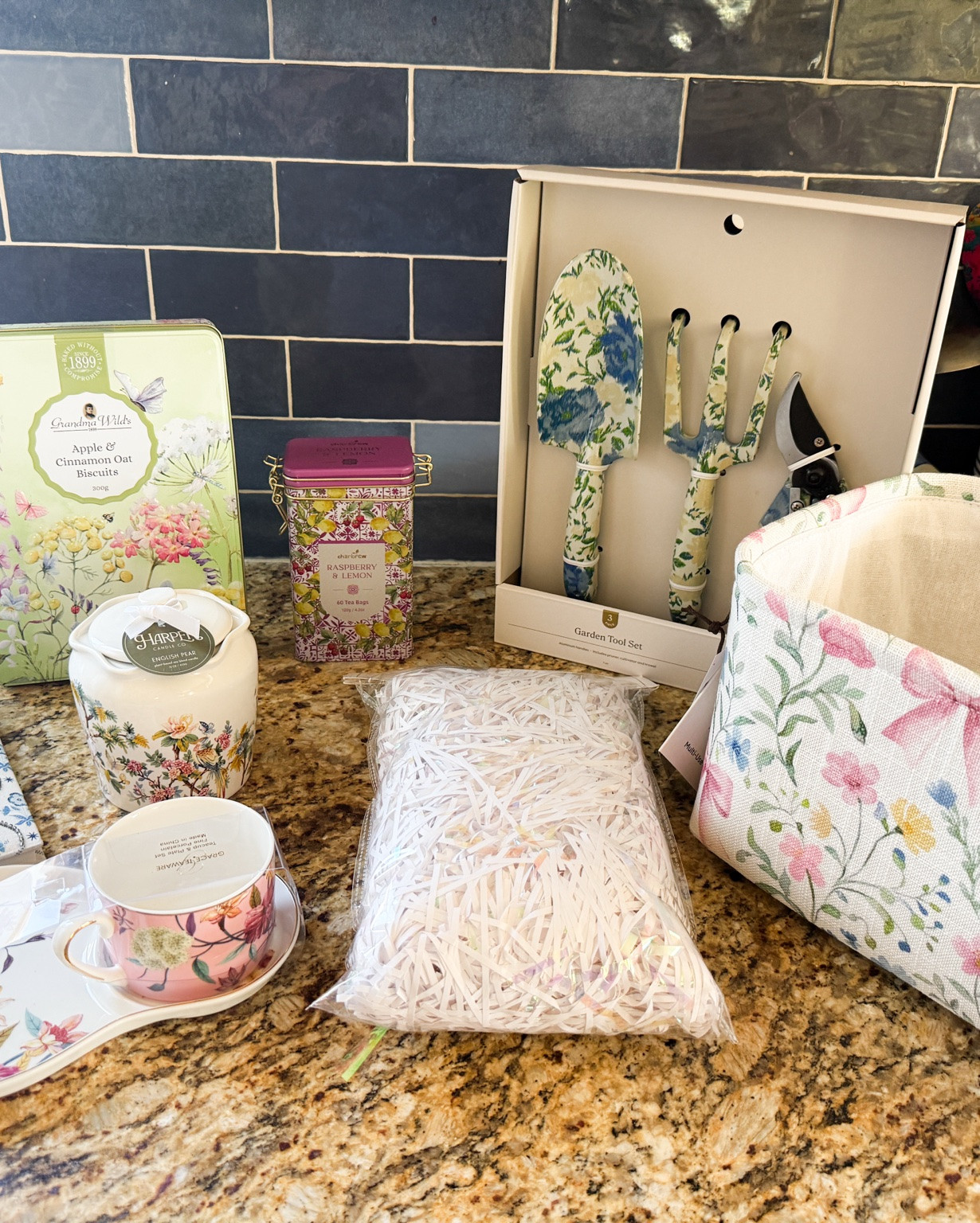 Gifts for gardeners 
#gardenergiftideas #teacherappreciation #giftsforher

#LTKmomlife #LTKSeasonal #LTKselfcare
