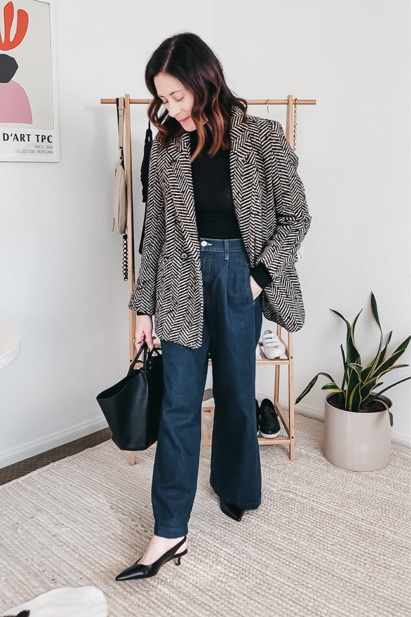 Styling Snacks by
Mother Wide leg jeans - true to size #widelegjeans 

#LTKsalealert #LTKSeasonal #LTKSale