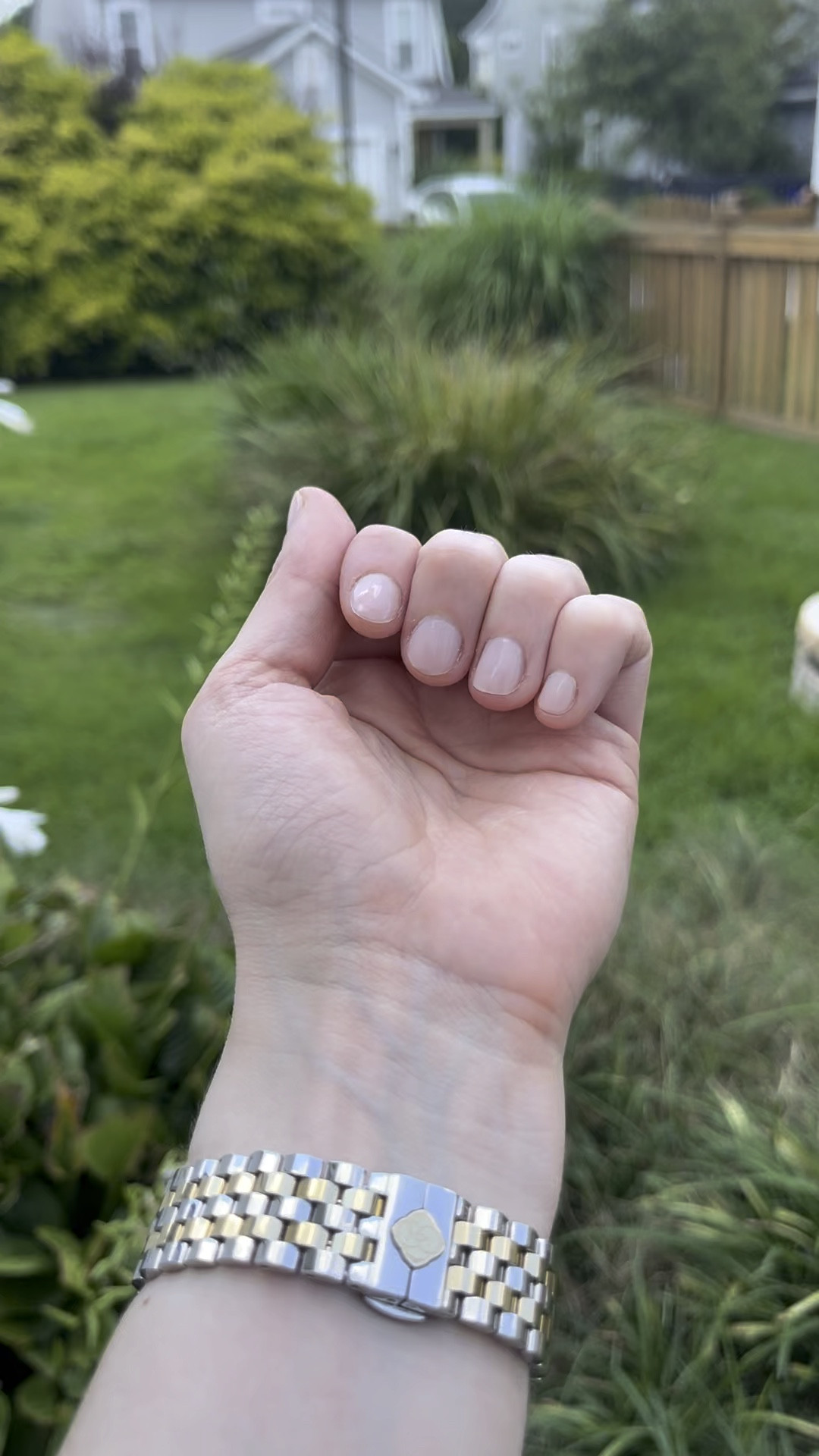 Low tox mani! Love that @ellamila is vegan and 17 free! Now available at a @cvspharmacy near you! #ellamilacvs #ad

#LTKBeauty #LTKFindsUnder50 #LTKBacktoSchool