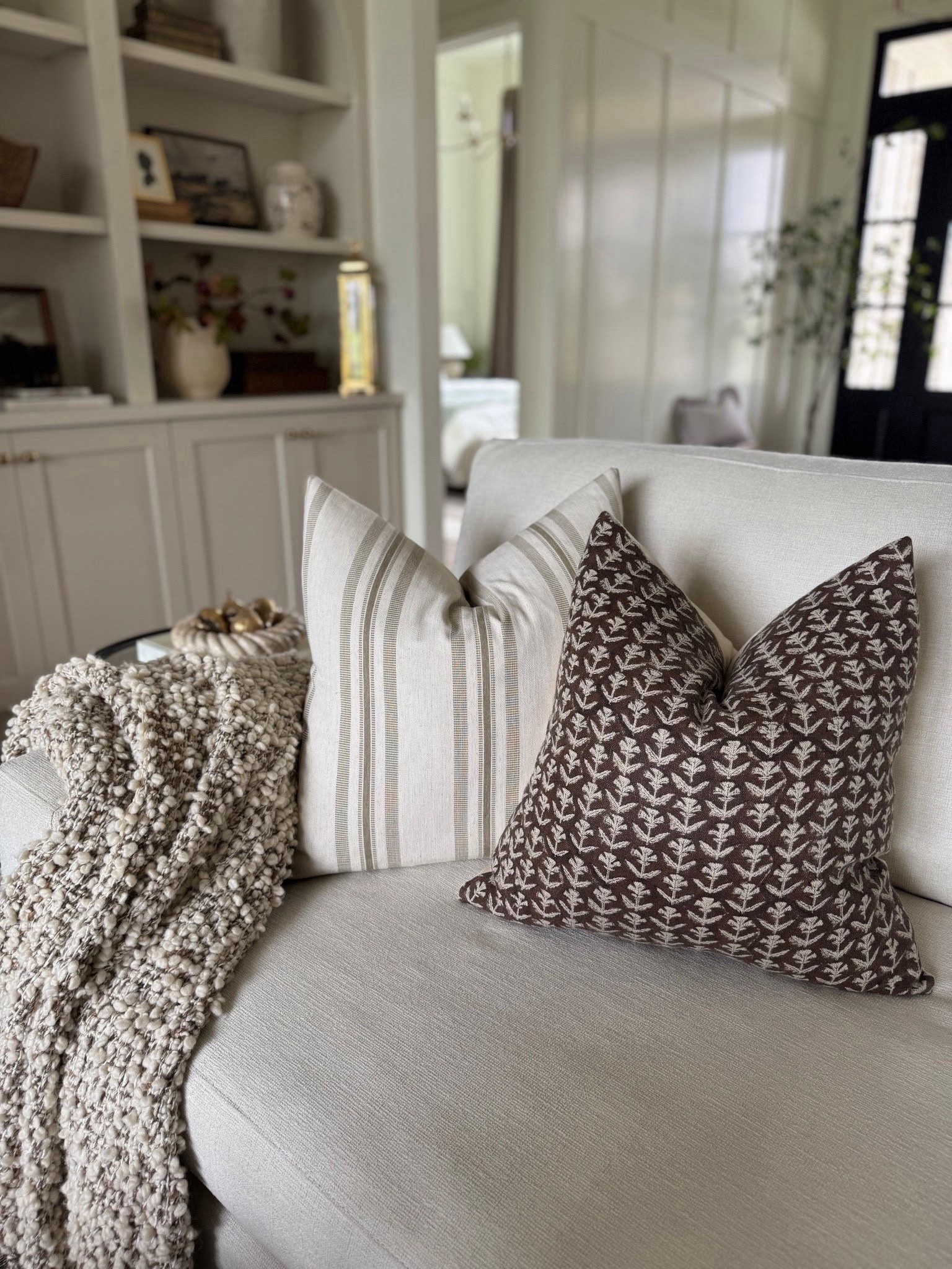 Hackner Home makes it so easy to mix and match for each season. These two pillow covers and this gorgeous wool throw were all top favorites last fall!

#LTKHome