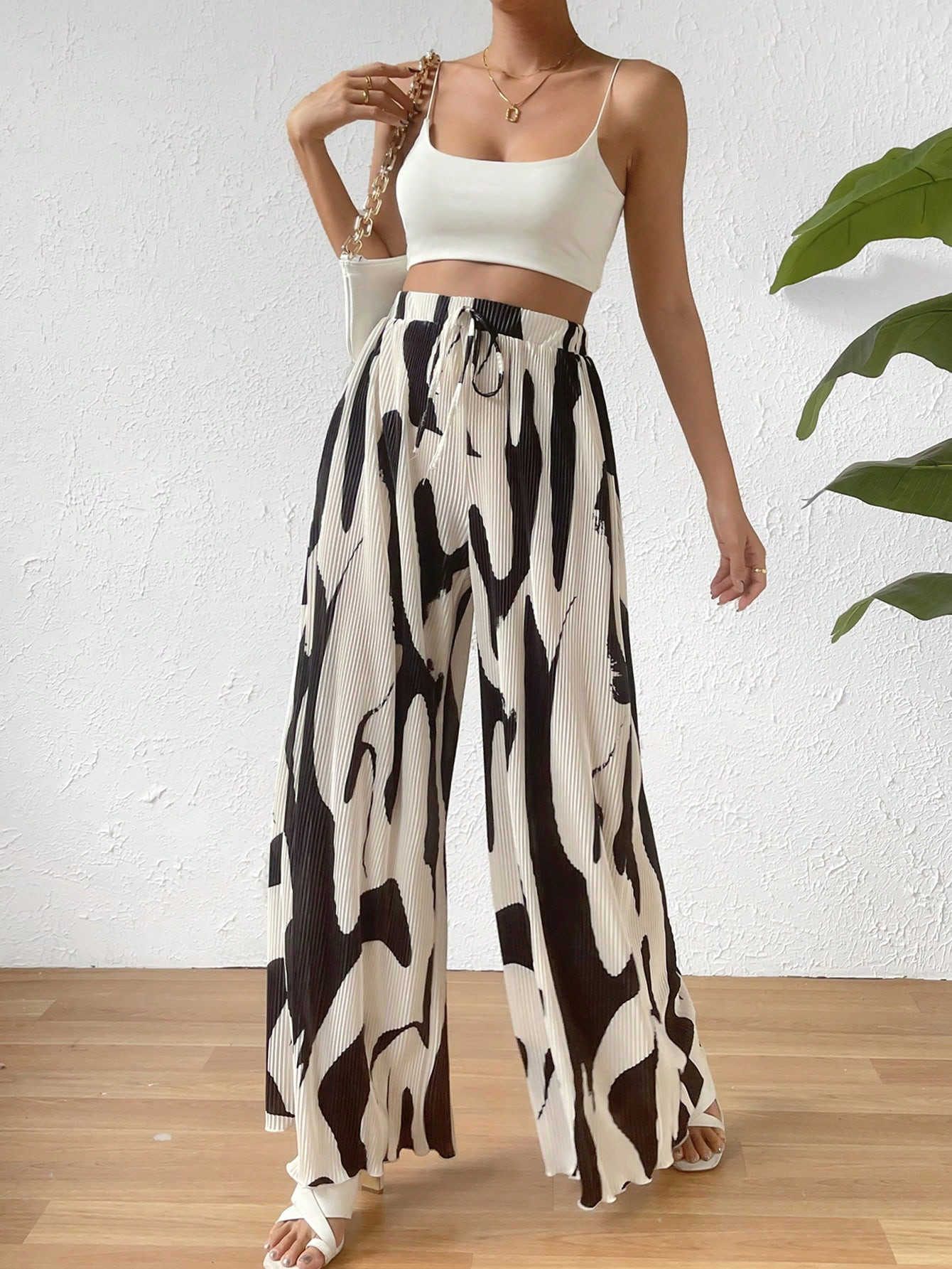 SHEIN Essnce Graphic Print Tie Front Wide Leg Pants | SHEIN