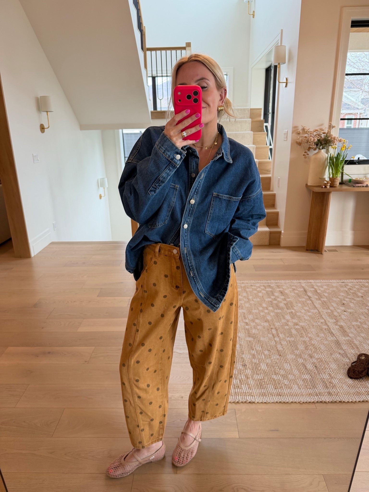 I love this denim top and it’s 40% off today 

#LTKSaleAlert