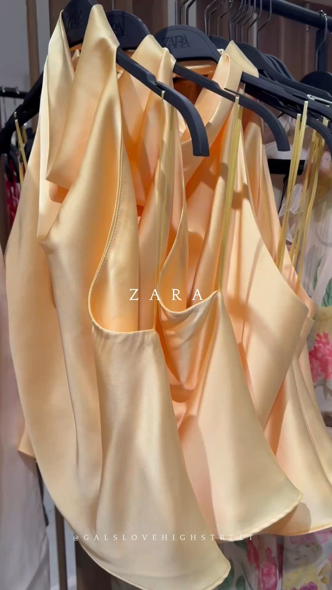 Zara butter yellow top
Jeans and a nice top 

#LTKpartywear #LTKstyletip #LTKuk