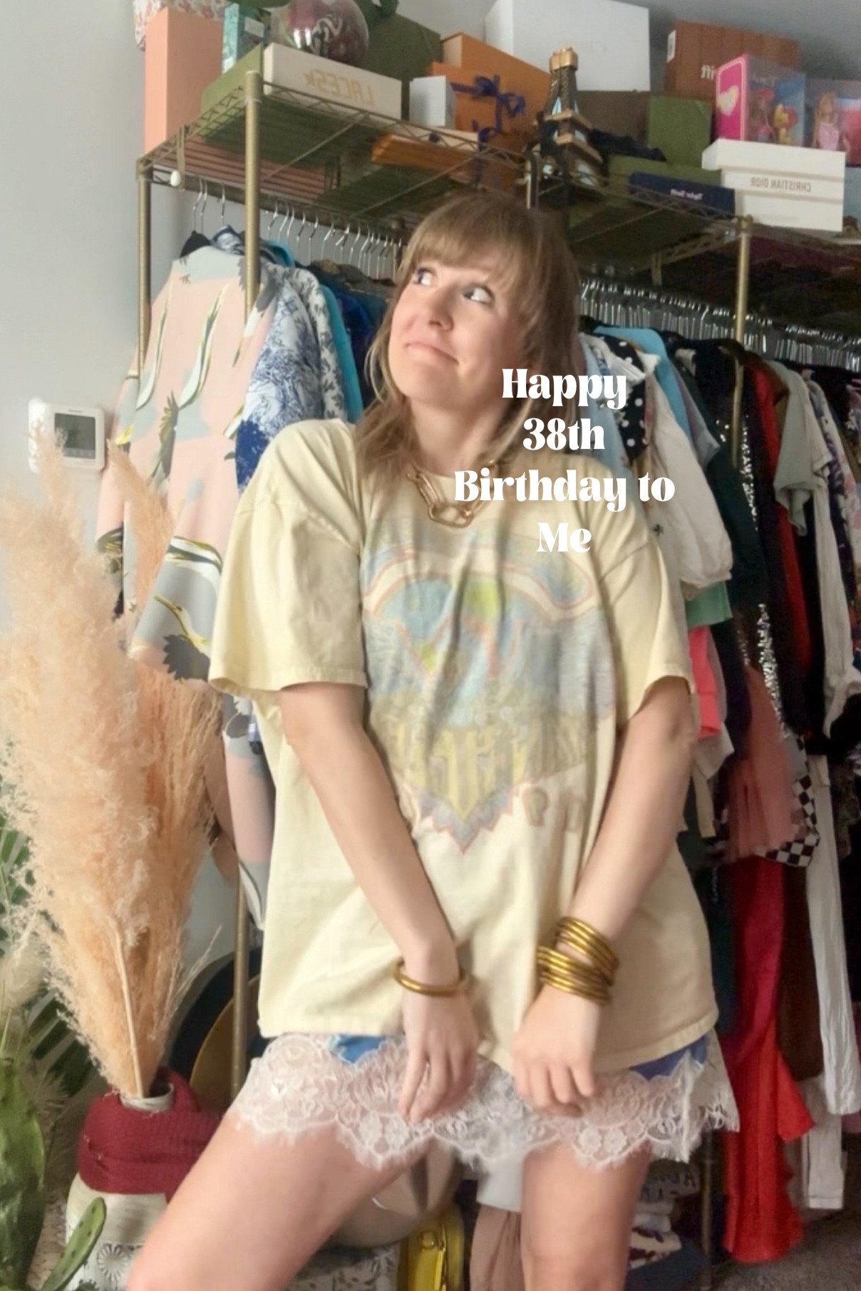 The cutest birthday outfit, perfect for the summer heat! Also, who else is loving the oversized tee and slip trend?! 