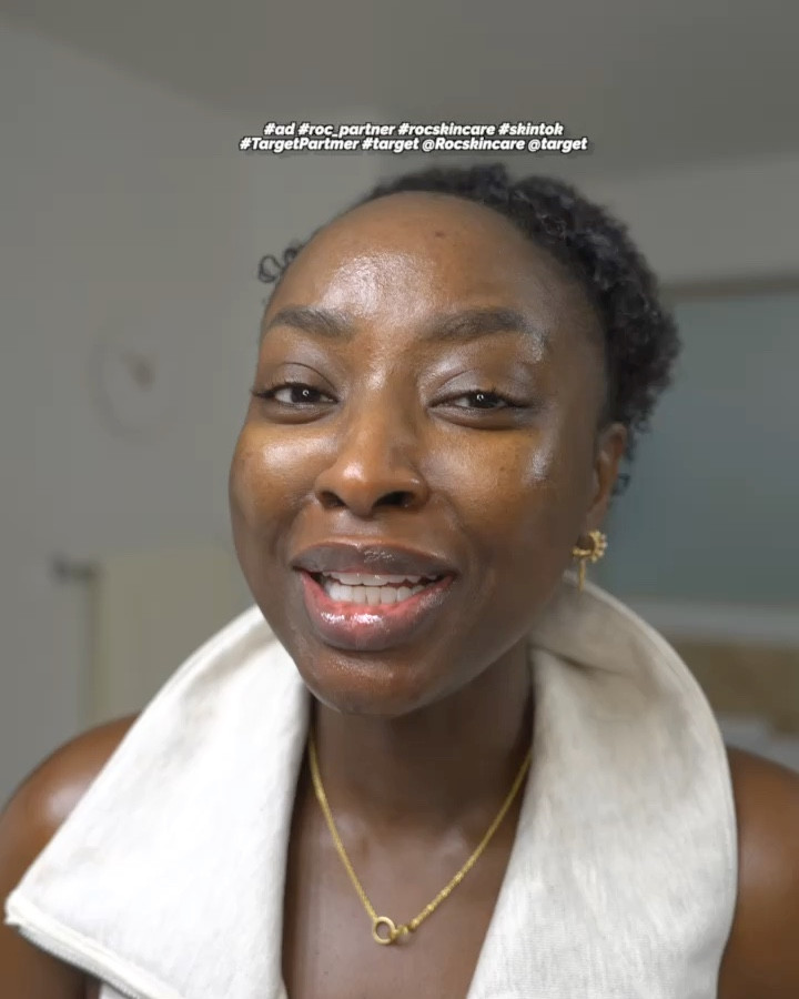 #AD oooooh! I got LIP FILLER and it’s non-invasive honeyyy! Listen, grab this new ROC Skincare Lip Volumizer, because it’s worth a try. #roc_partner #rocskincare #skintok #TargetPartner #Target @Rocskincare @Target 

@shop.ltk #liketkit