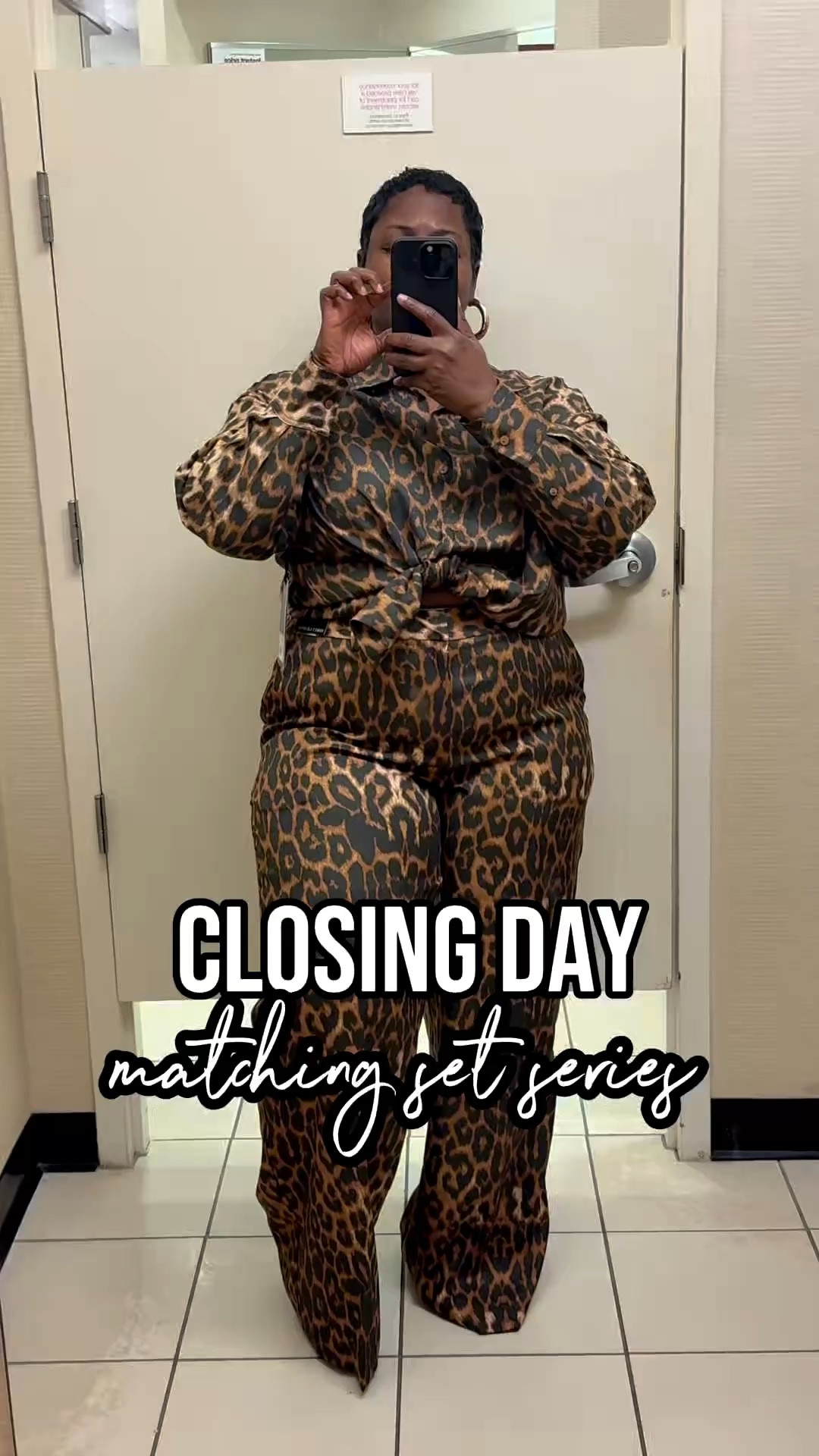 So Ibwas shopping in JC Penney and as I was walking to the dressing room I passed this set in the Ashley Graham section! Immediately grabbed it because YES 🔥
