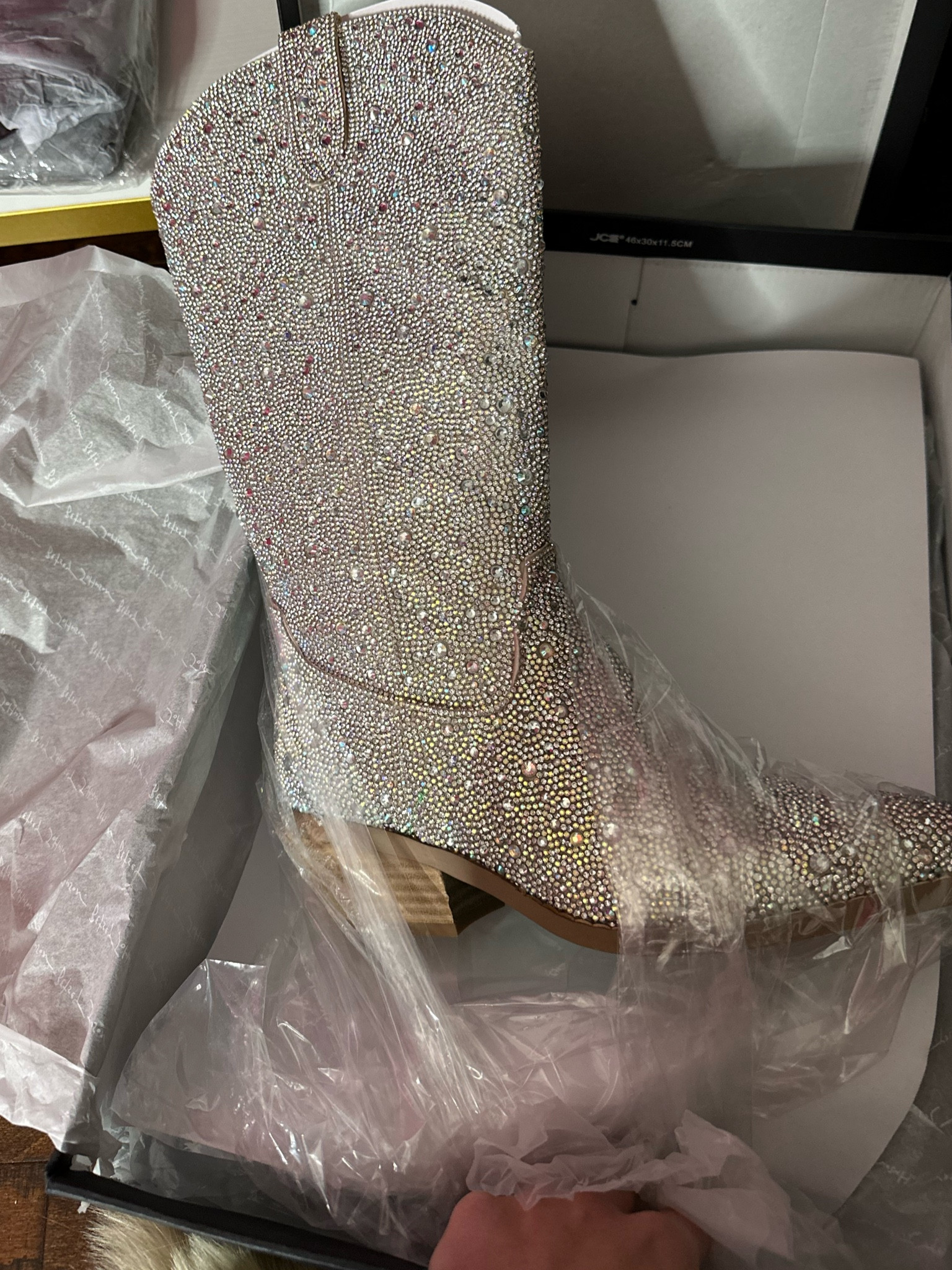 Nashville boots, rhinestone boots, rhinestone cowboy boots, concert boots, western boots

#LTKshoecrush #LTKFind #LTKstyletip