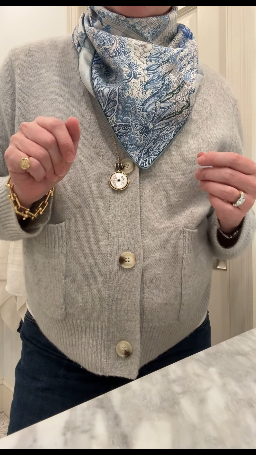 Sweater: true to size (but looser fit) I am in a small
Jeans: I’m wearing my pre maternity size 25
Tank: tts im in a small.

#LTKSaleAlert #LTKdayinmylife #LTKBump