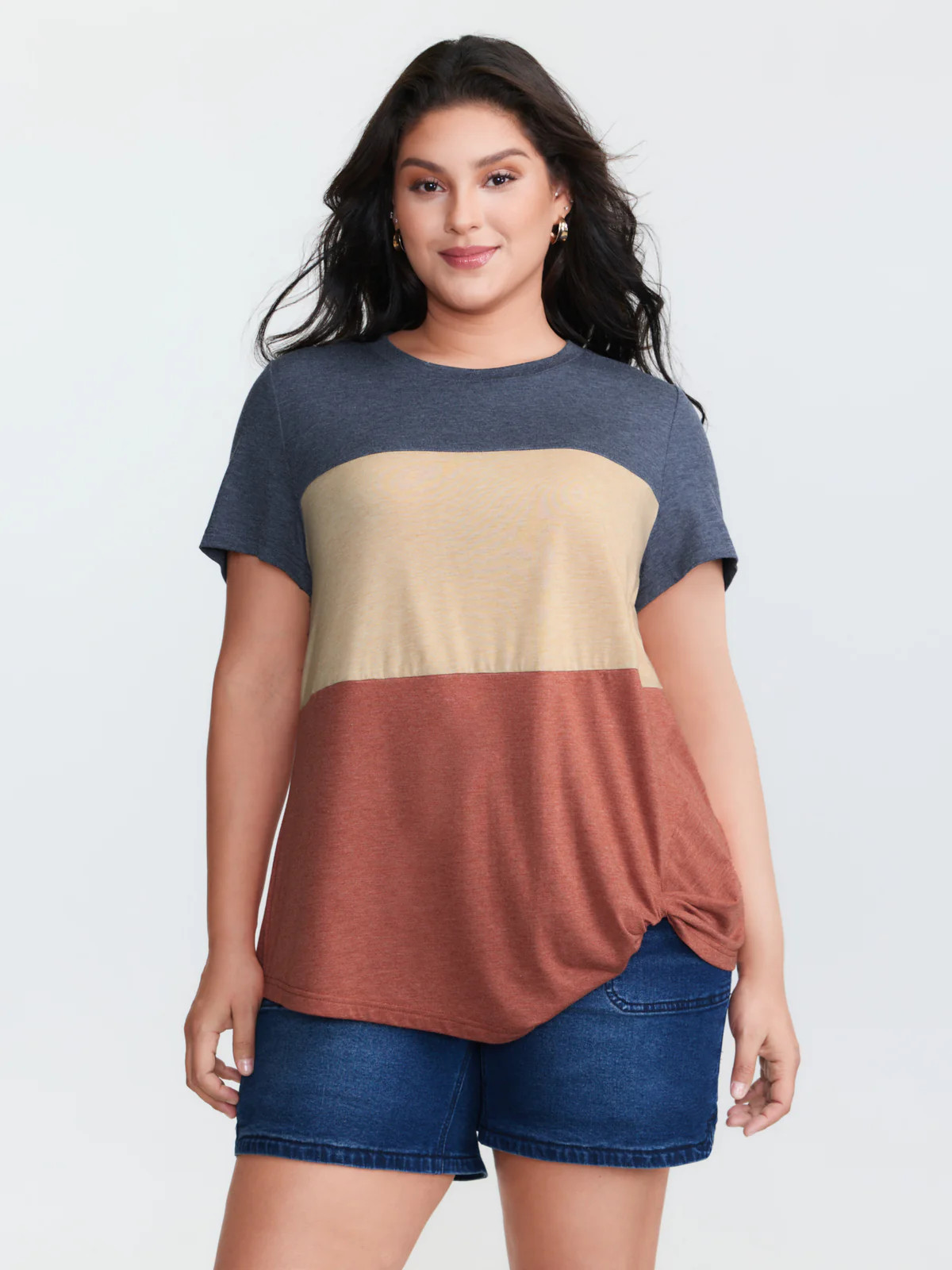 Supersoft Colorblock Twist Hem T-Shirt | Bloomchic