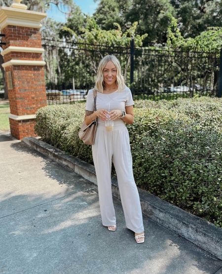 OBSESSED with this Amazon ribbed set! Wearing a size small 🫶🏼

Amazon Finds, Amazon Fashion, Target Style, Vacay Style, Summer Style, Matching Set, Neutrals 

#LTKFind #LTKstyletip #LTKunder50
