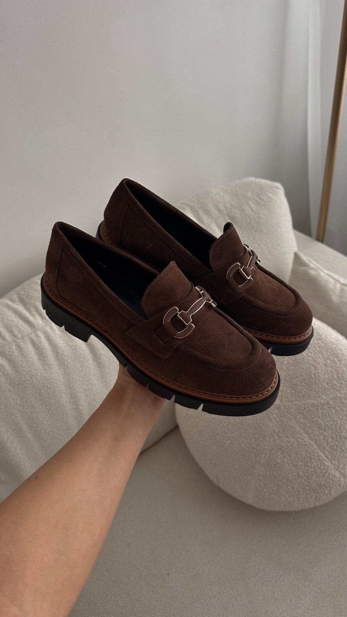 The most perfect brown suede loafers… these will be on repeat🤎 

Suede loafers, classy style 

#LTKwinter #LTKworkwear #LTKeurope