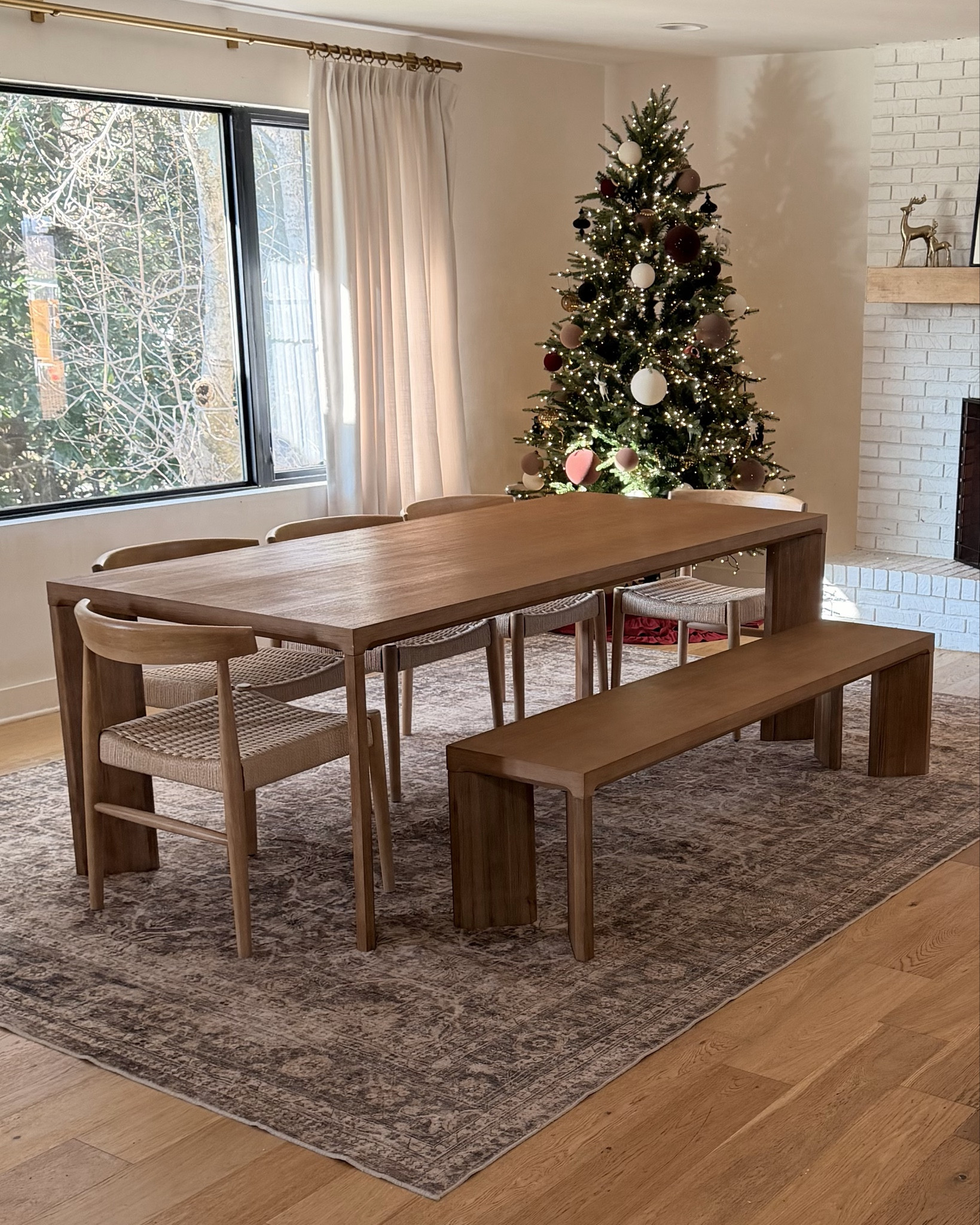 With baby #6 on the way, we couldn’t have picked a better quality, more beautiful table to grow with our family 😍 