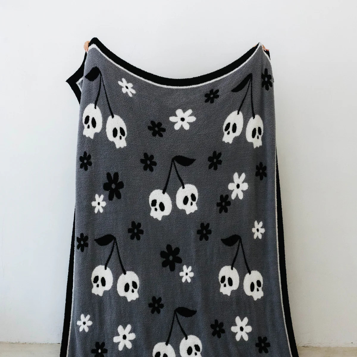 Skelly Blanket (60*80) | Shop Staykation