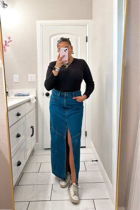Thursday Ootd 

Maxi Skirt | Madewell | Theory Ribbed top | fall outfits | fall outfit inspo | fall wear | outfit ideas | workwear | work outfits | 

#LTKstyletip #LTKworkwear #LTKU
