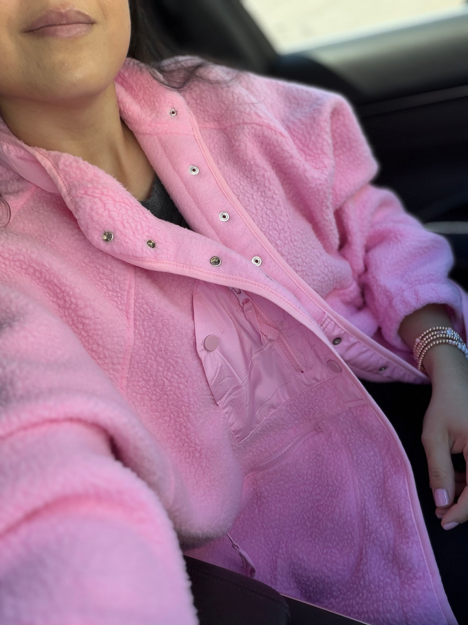 Giving the same look as a more expensive brand EXCEPT the price tag is nothing like it 
Comes in a variety of colors!!

#LTKTravel #LTKStyleTip #LTKFindsUnder50