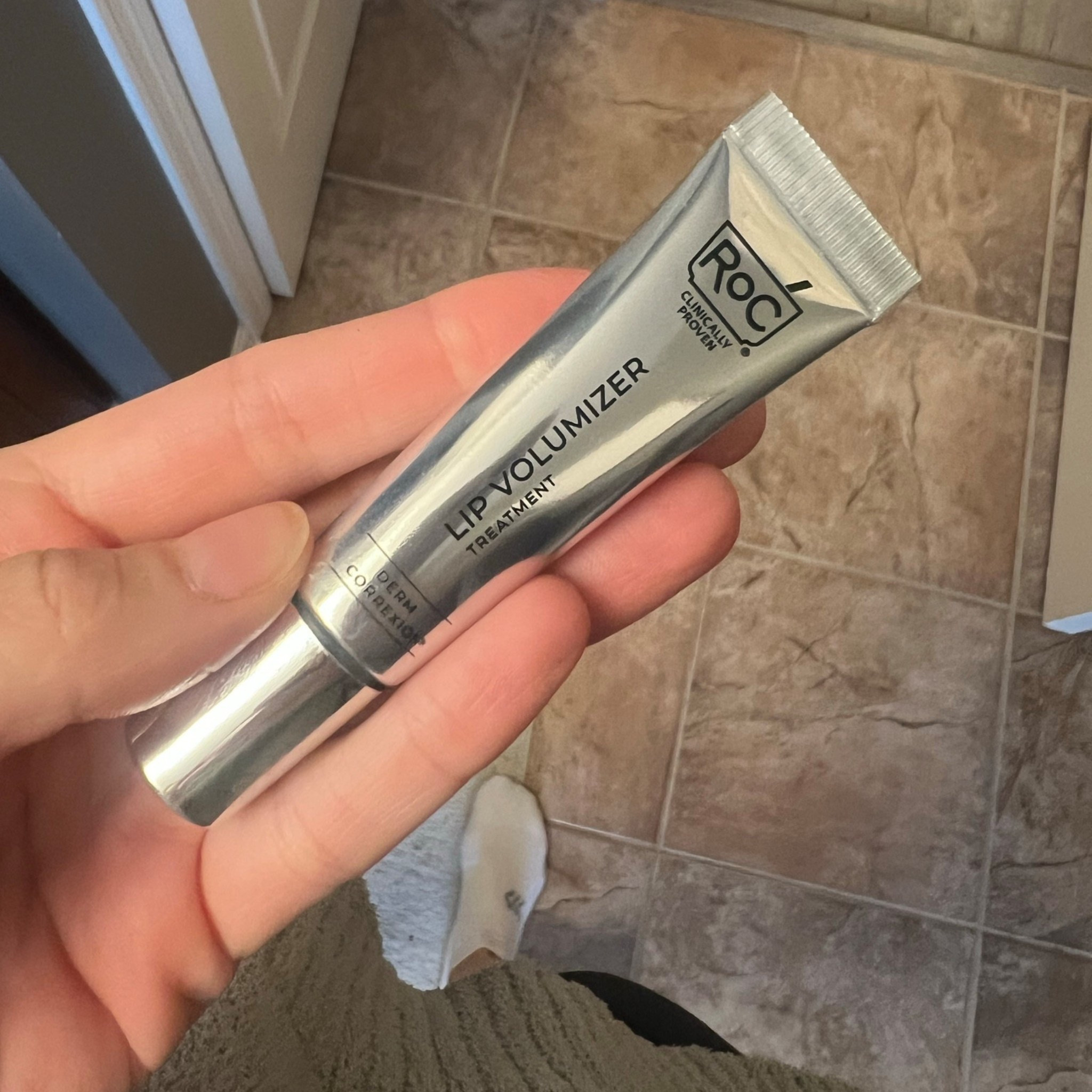 Was gifted this and I love it! Gives a slight color and feels amazing! Would be a great stocking stuffer!

#LTKGiftGuide #LTKBeauty #LTKselfcare