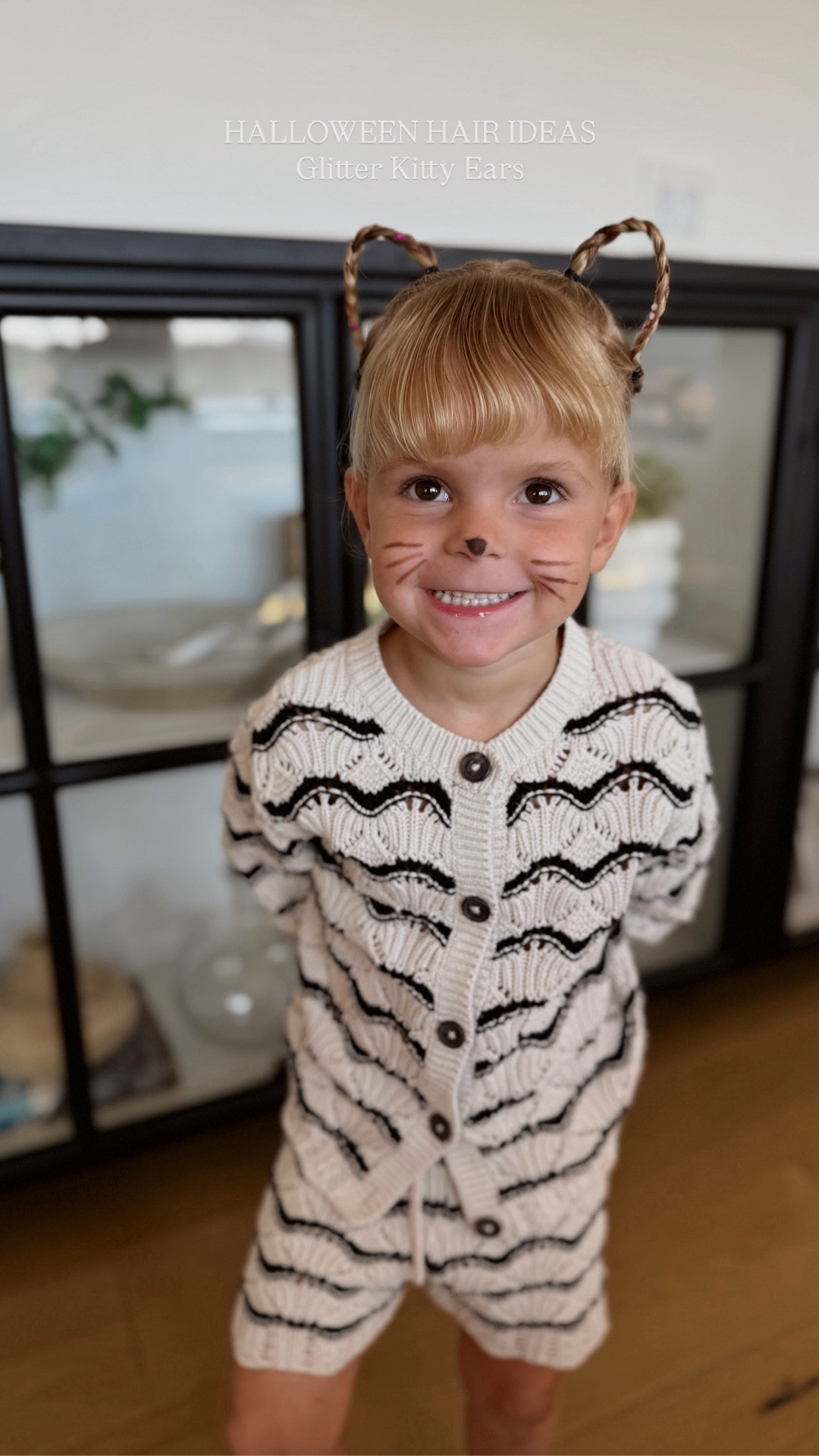 Halloween kitty ears hairstyle 