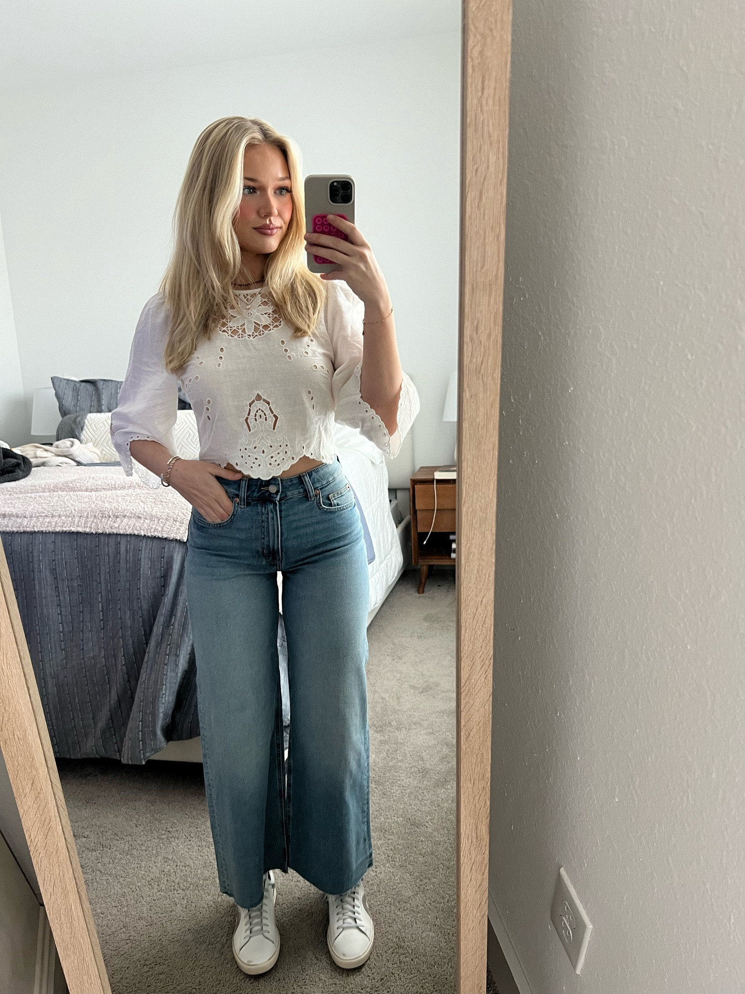 picture picture 📸 shirt is from H&M but I couldn’t find it :(

#LTKSpringSale #LTKstyletip #LTKbeauty