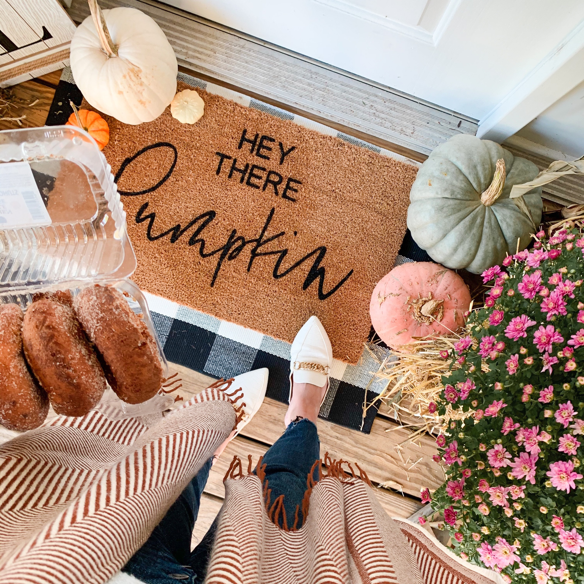 Fall entryway decor
Fall home decor

#fallentryway #fallentrywaydecor #fallwelcomemat #falldoormat #falldecor #fallhomedecor

#LTKunder50 #LTKSeasonal #LTKhome