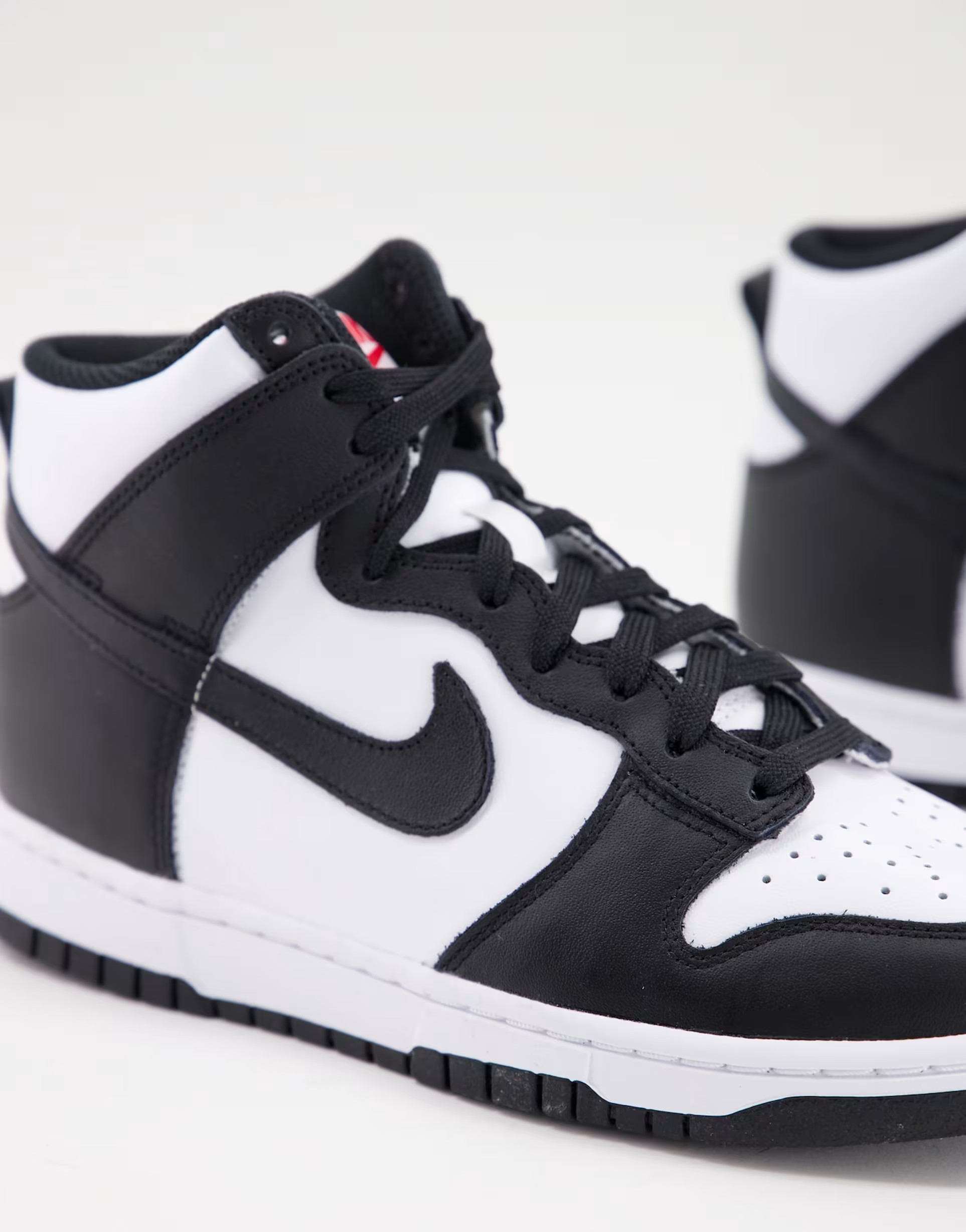 Nike Dunk High Retro sneakers in white/black | ASOS (Global)