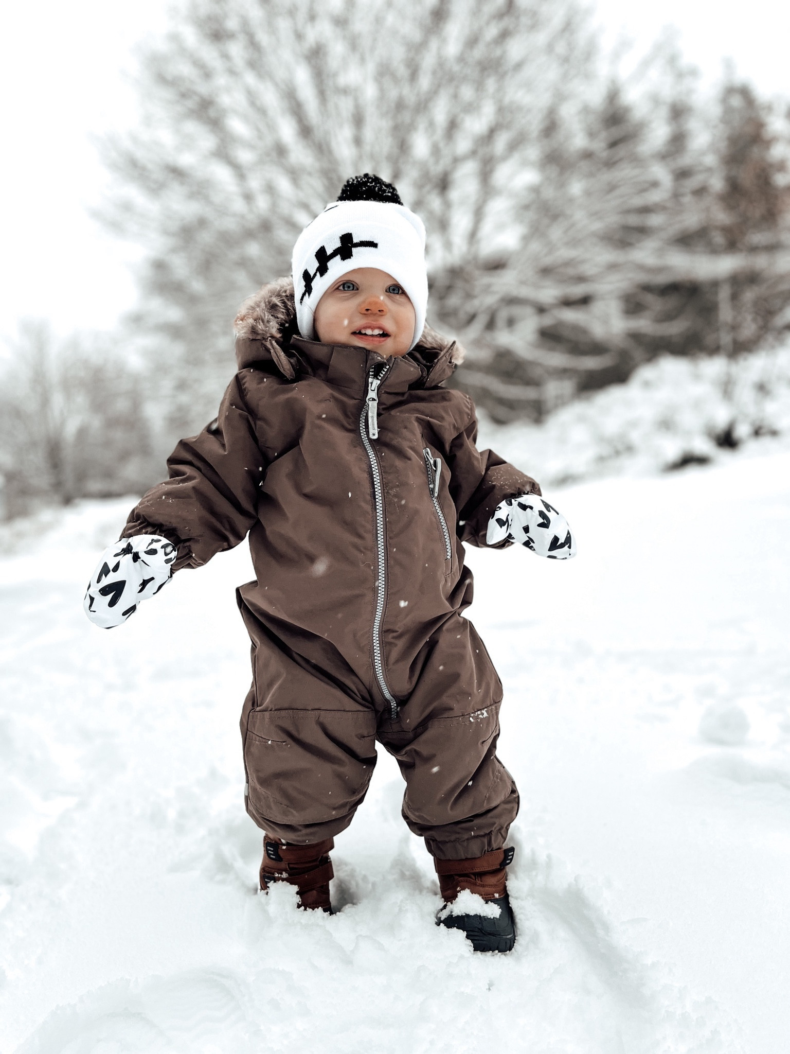 baby boy winter ONE PIECE, boots, & mittens

I got Carter’s ONE PIECE snow suit last year, & this color is no longer in stock :( , but they do have the same suit in a couple of different colors/patterns I’m loving. The dark green & dark grey with bears are SO cute! The Mickey Mouse is also 🤌🏻

I also linked a couple of adorable brown snowsuit options from Amazon Canada

Toddler Fashion | H&M

#LTKbaby #LTKstyletip #LTKkids