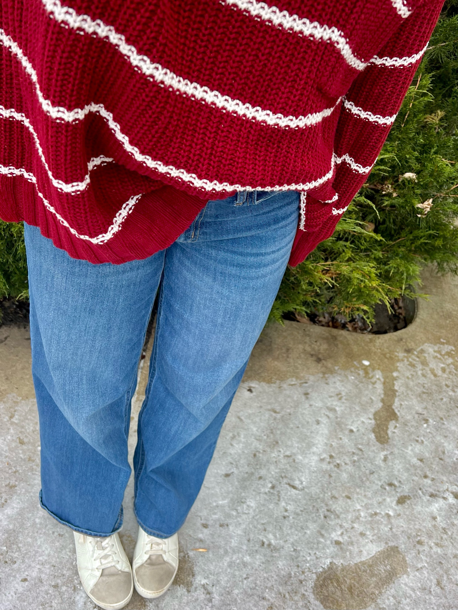 My go to pair of jeans for this fall/winter season. They go with so many different outfits - from being casual to dressing up a bit! Absolutely love the wash as well! 

#LTKBeauty #LTKStyleTip #LTKHoliday