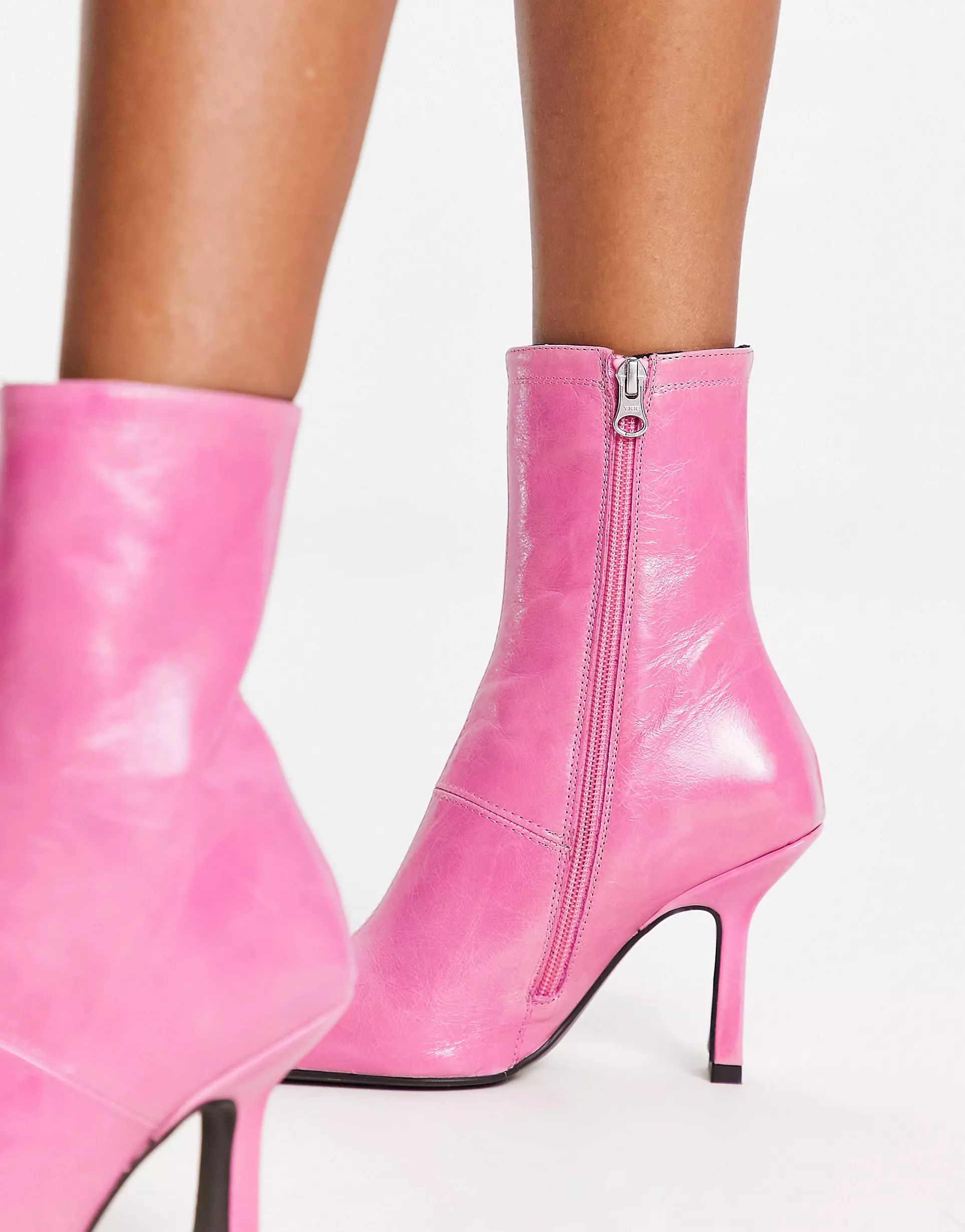 ASOS DESIGN Reign premium leather mid-heeled boots in pink | ASOS (Global)