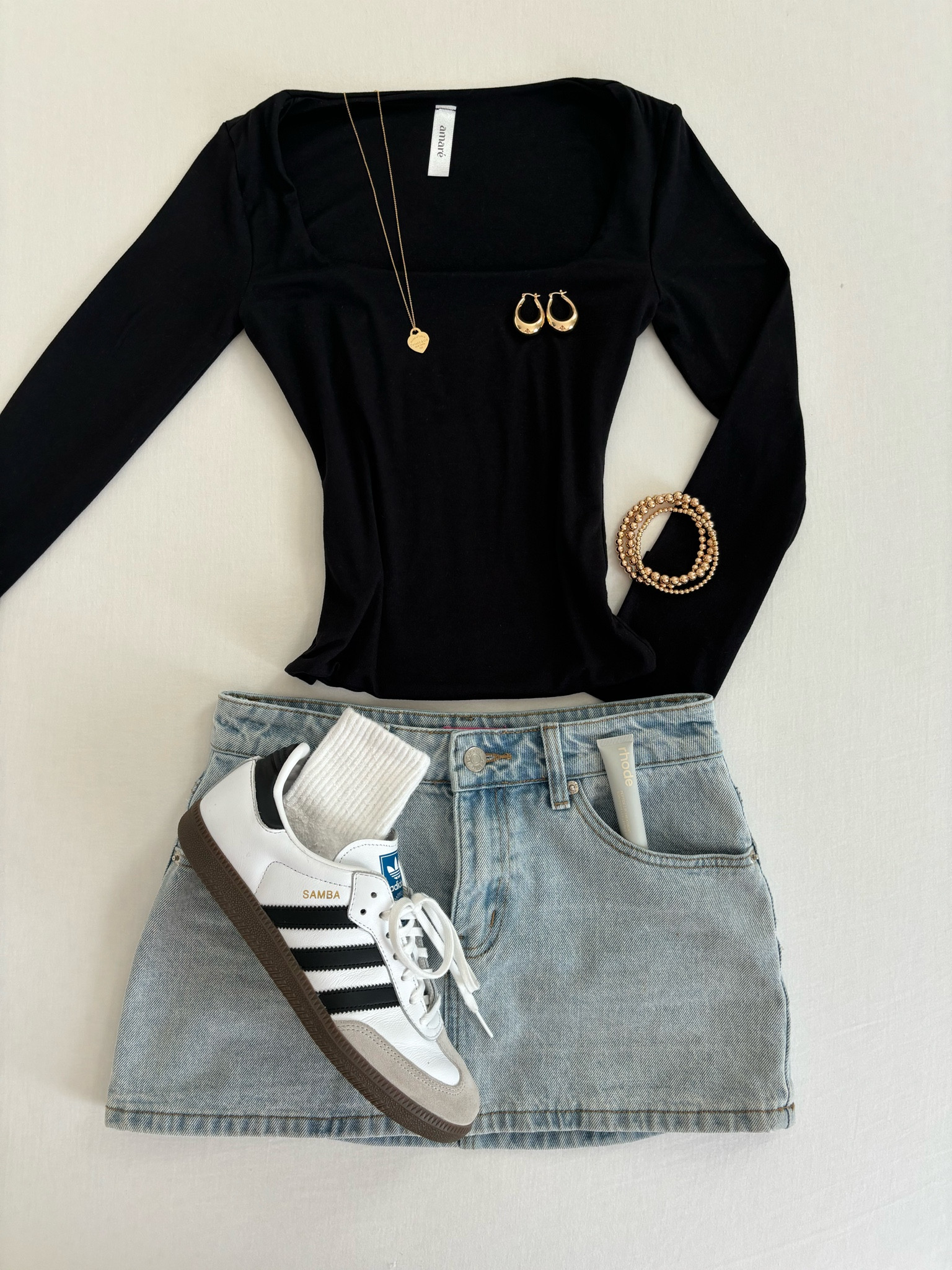 Top is from Amaré 
