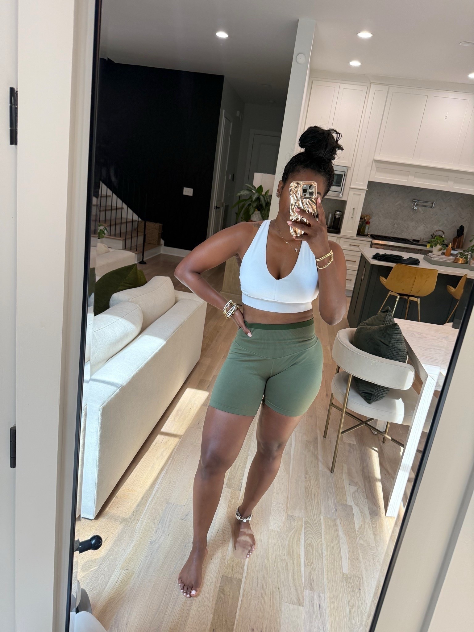 At home workout OOTD 
bra: Medium
short: Large 


Follow my LTK @AliciaGettys on the @shop.LTK app to view this post and get my exclusive app-only content!

#liketkit 
@shop.ltk
https://liketk.it/5h807