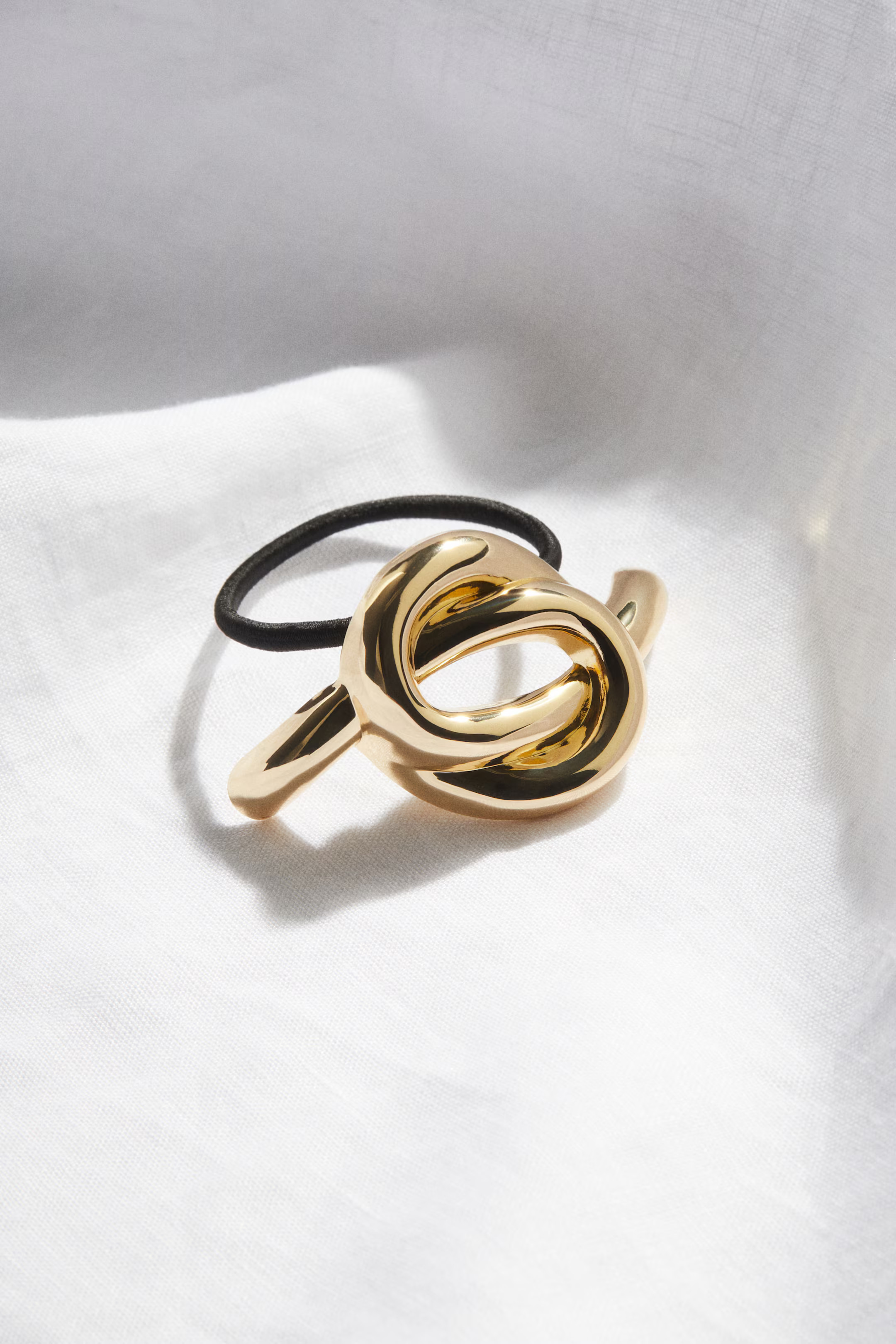 Knot-detail hair elastic | H&M (UK, MY, IN, SG, PH, TW, HK)