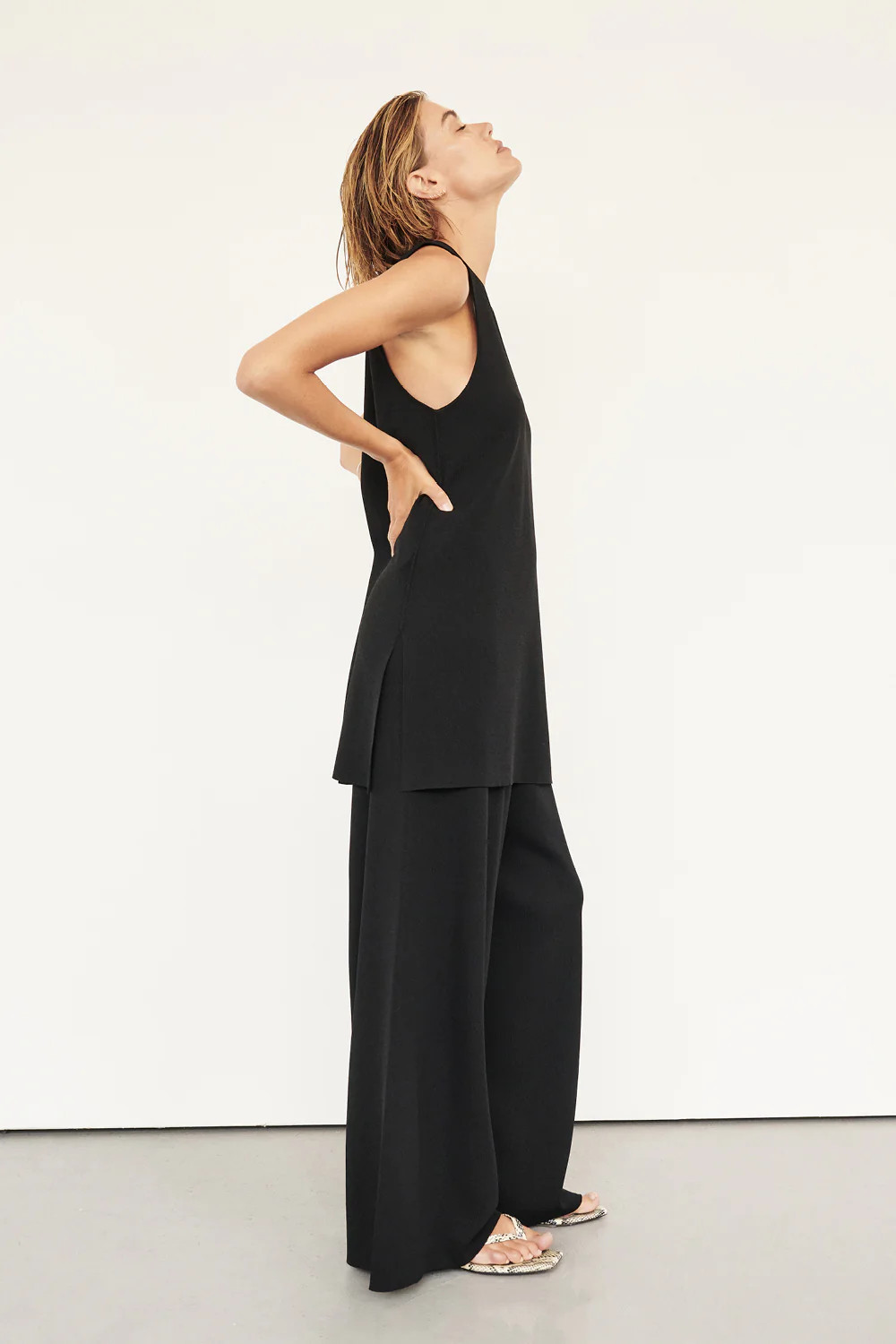 RAY BLACK WIDE LEG KNIT PANT | DISSH