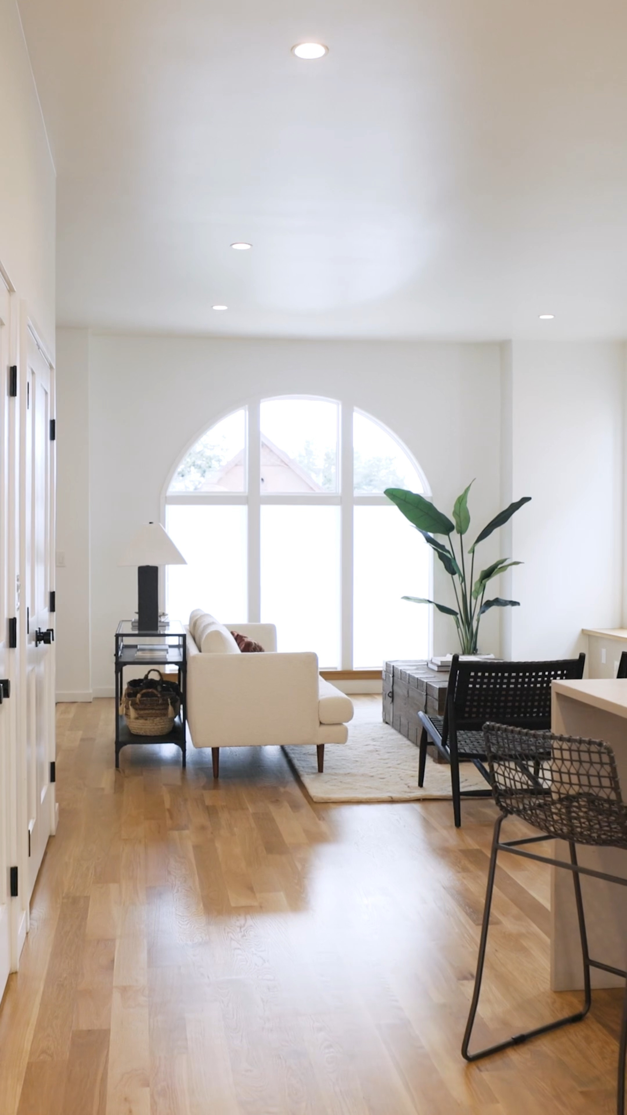 We are firm believers that although some splurges are worth it, you don’t have to break the bank to have a beautiful space.  #homestaging #homedecor #home #howyouhome #budgetfriendlydecor #budgetfriendlydecorating #interiorsdesign #interior #livingroom #livingroominspo #sofa #couch #accentchair 

#LTKstyletip #LTKhome #LTKHolidaySale