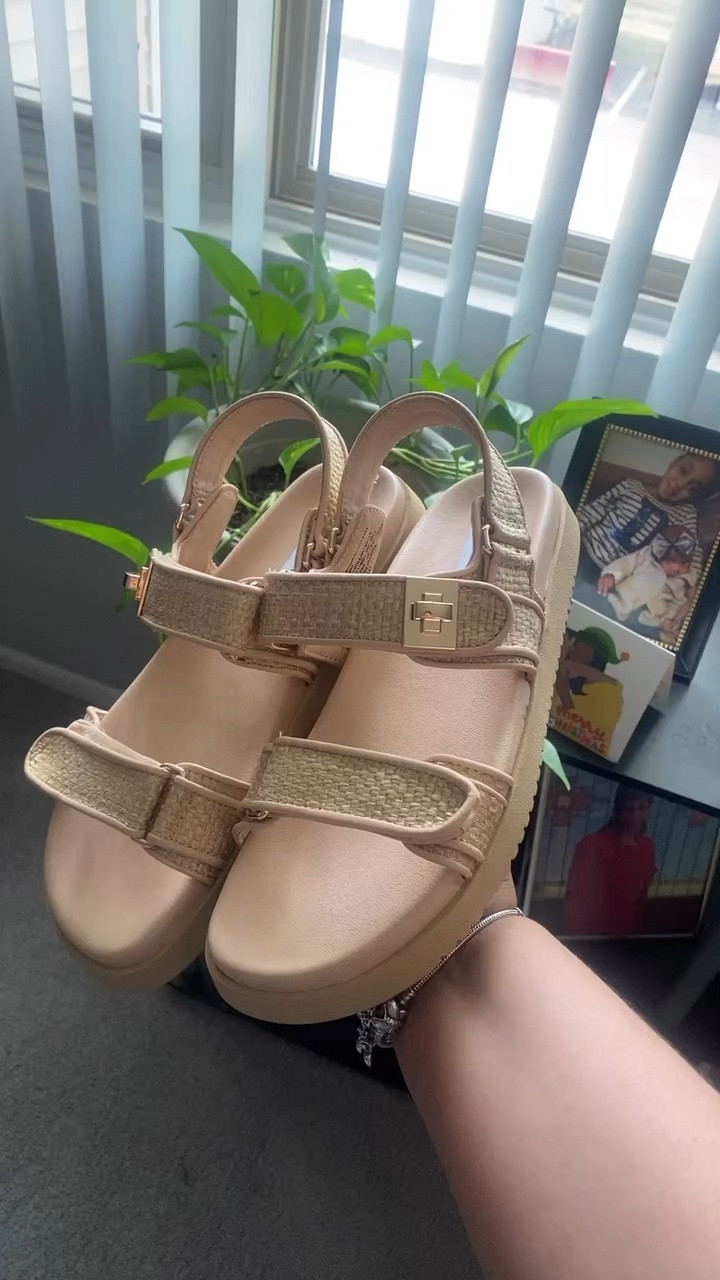Steve Madden dad sandals