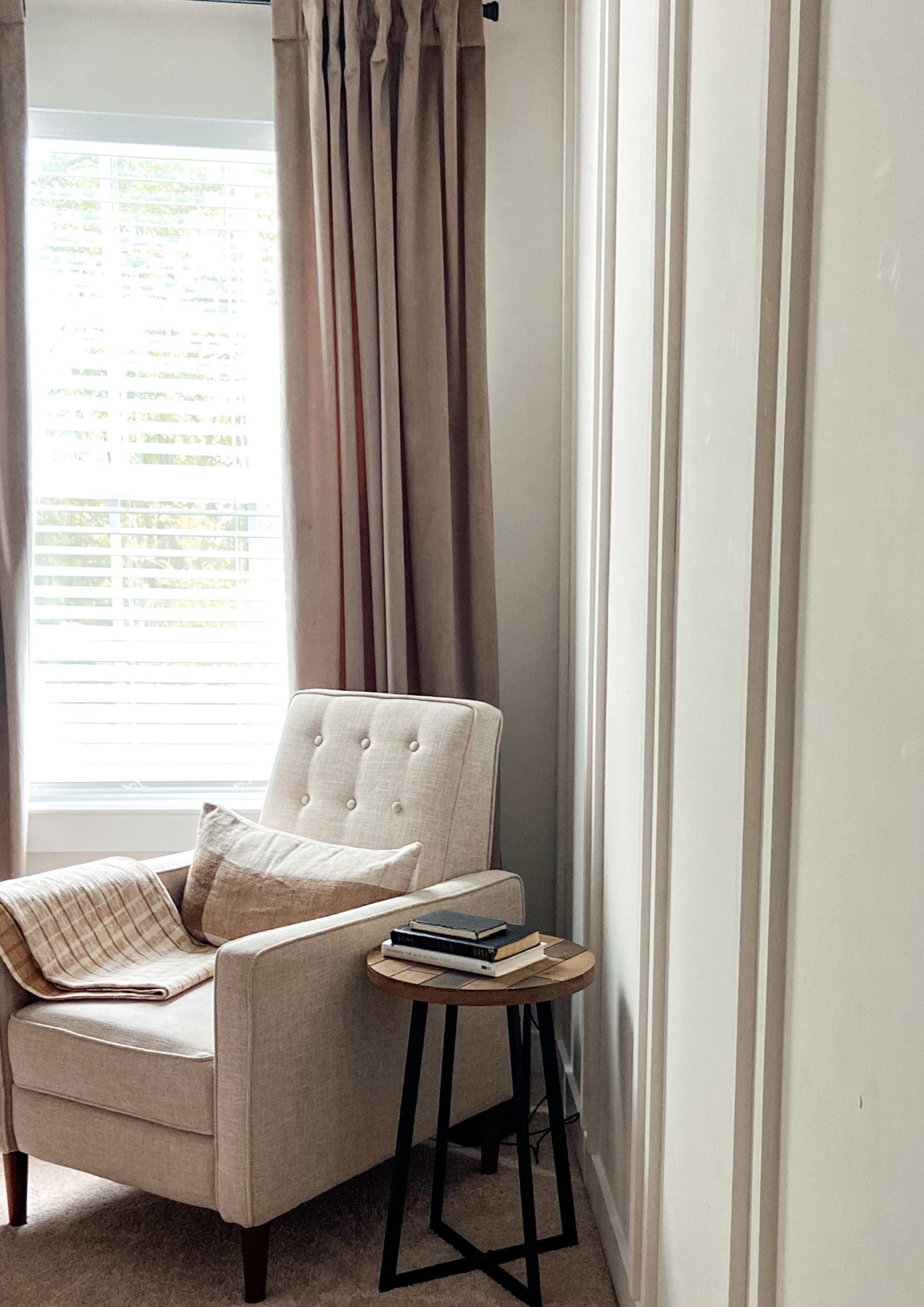 Splurge or save on these two beauties? 

#bedroom #bedroomchair #recliner



#LTKhome