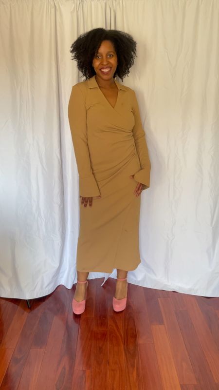 This H&M neutral wrap dress is so comfortable and currently on sale

#LTKCyberSaleIT #LTKfindsunder50 #LTKCyberWeek
