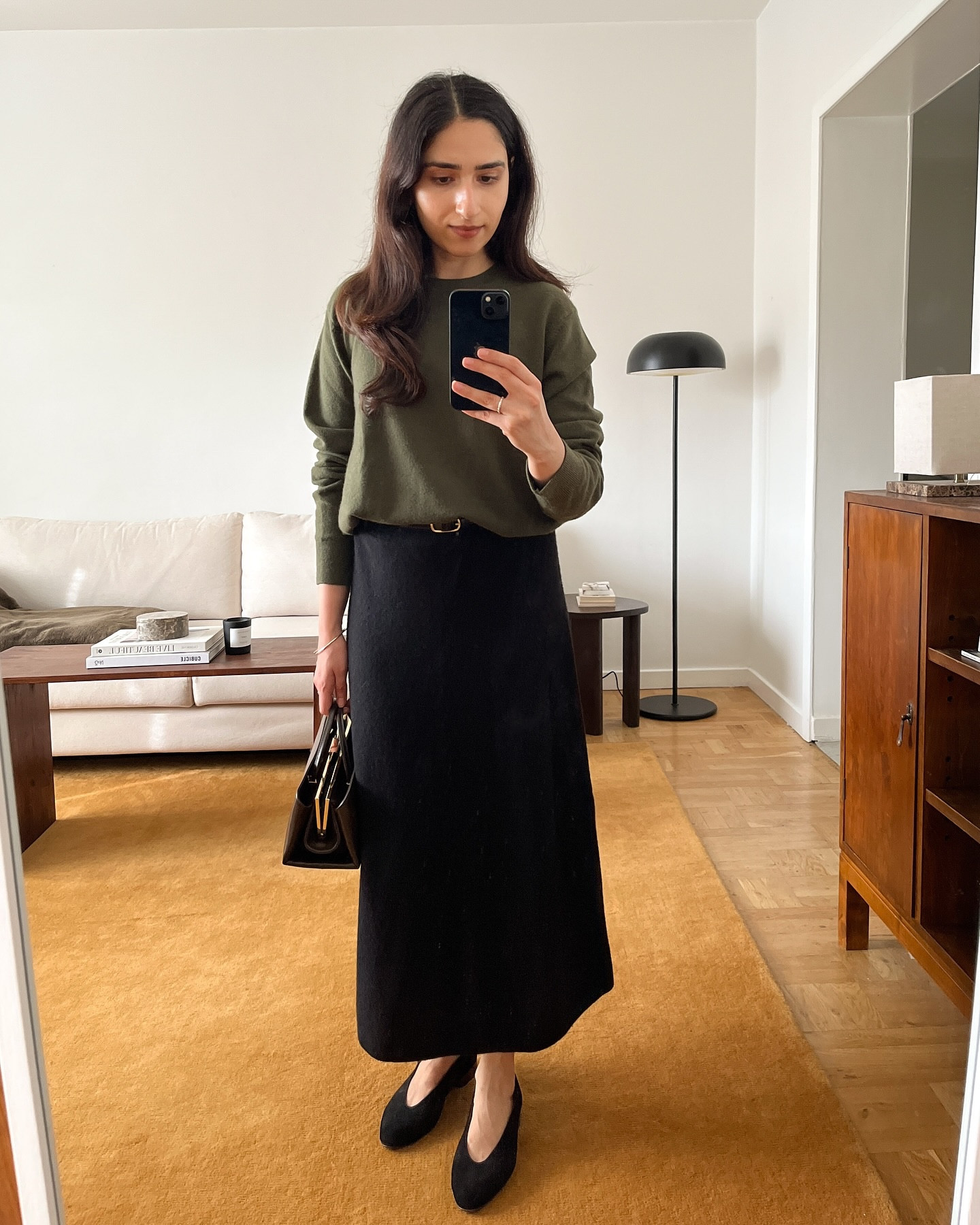 5 fall outfits styled in a rich palette of olive green, chocolate brown, burgundy and navy - timeless tones for the season.
.
.
#falloutfitideas #minimalchic #autumnoutfits

#LTKworkwear #LTKautumn #LTKluxury