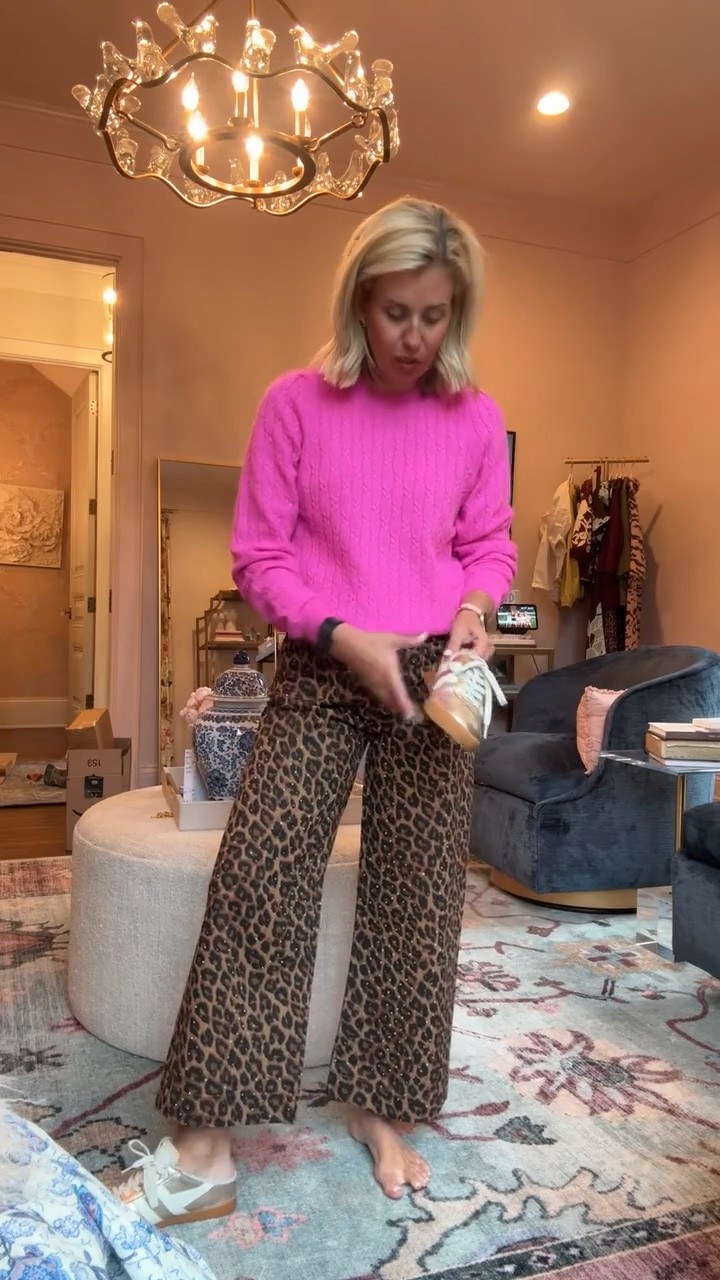 Pink and leopard will always be a yes! 
Sweater - xs
Pants - small
Sneakers - 8 tts

#LTKdayinmylife #LTKootd #LTKmomlife