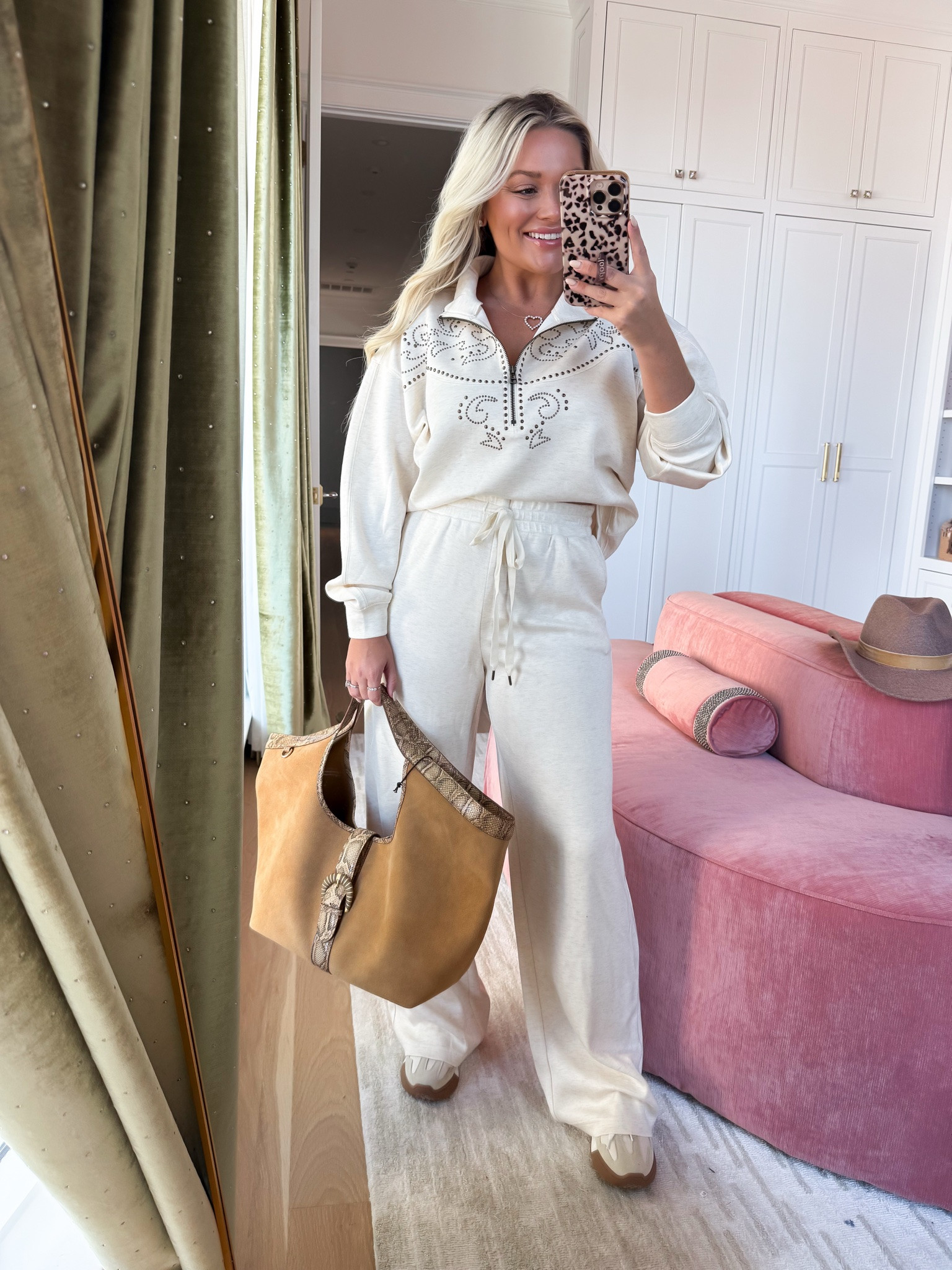 The cutest set & this bag is so chic! @Belk 

 
