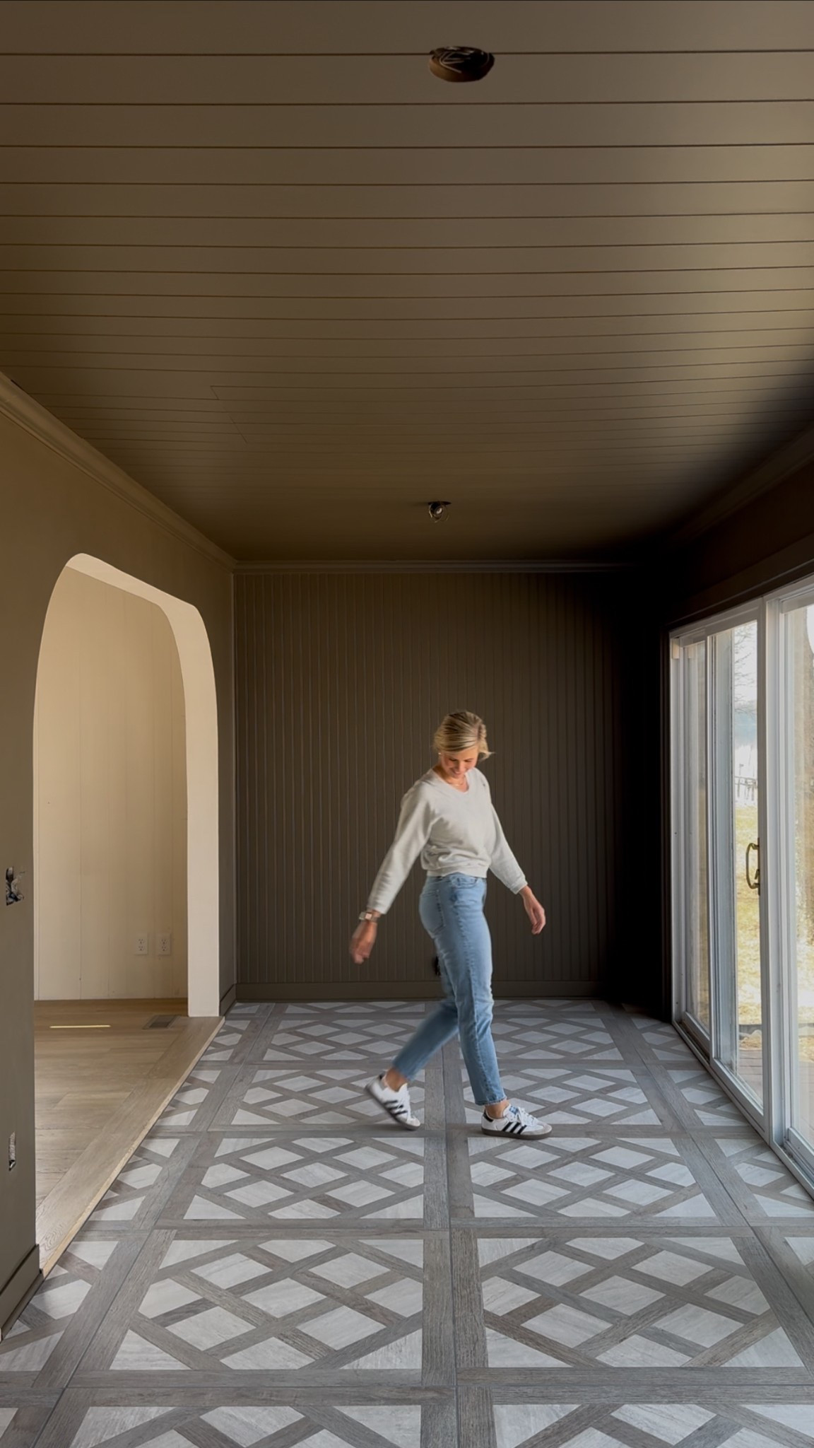 Parquet Tile FLOOR Reveal!

I’m absolutely in LOVE! Breathing new life into the lake house has been so rewarding each step of the way…but I seriously can’t get over how AMAZING this parquet tile floors turned out in the sunroom! 

We added planking to the ceiling, a bead board wall treatment, color drenched the room for a bold, moody vibe & Installing these large-format tiles completely transformed the space! The parquet tile floor is such a classic design yet added so much unique character, it was the perfect complement to the style I was going for!

#LTKHome