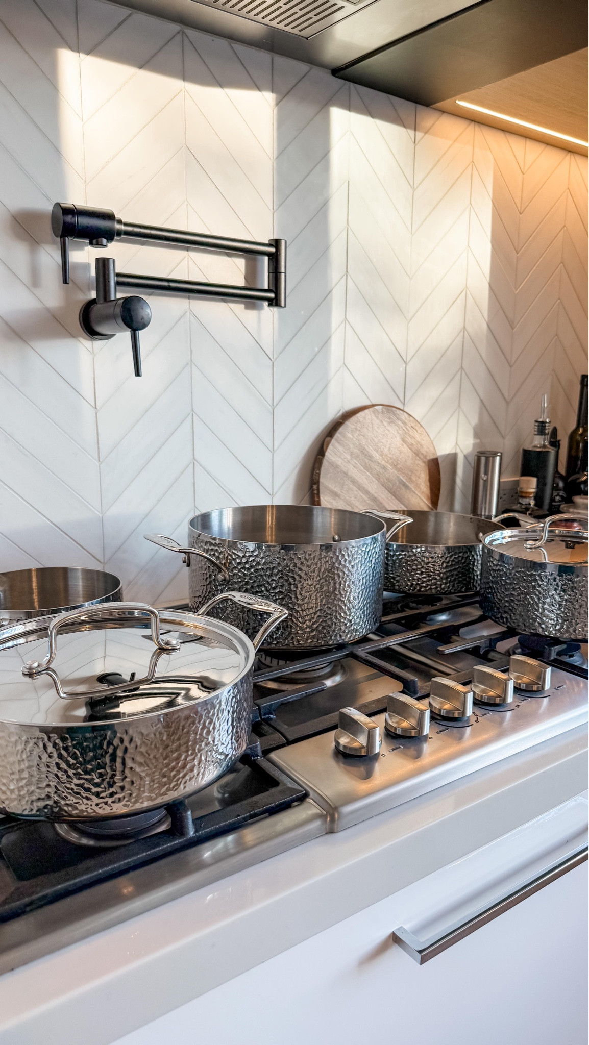 ✨✨✨ Please, please, please stop using those harmful non-stick pots and pans. Especially when the coating starts to fail. All of the forever chemicals leach into your food and will make you and your family very sick. 

✨✨✨ Stainless steel is a much safer choice. 

✨✨✨ Comment “shop” and we’ll DM you the link. Make sure you’re following so it’s not blocked as spam. 

✨✨✨ If you’re new here, I’m Nicole and I’m an interior designer, painting contractor and color expert. I love to create beautiful spaces and moments, share entertaining tips and help inspire you to create a beautiful home. 

@nn.styled
✨ Follow ✨ Like ✨ Save✨ Share ✨

#nontoxicliving #nontoxichome #healthycookware #stainlesssteelcookware #makebetterchoices #cleankitchen