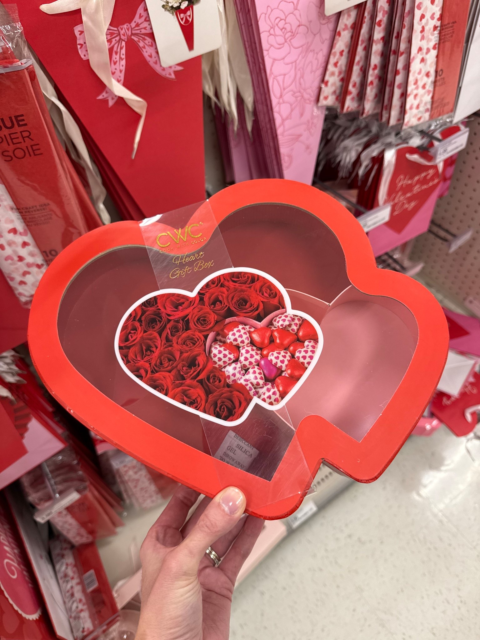 The cutest heart box to fill for Valentine’s Day! You could do fun little gifts or simply fill it with someone’s favorite candy. So much fun! ❤️


#LTKValentine