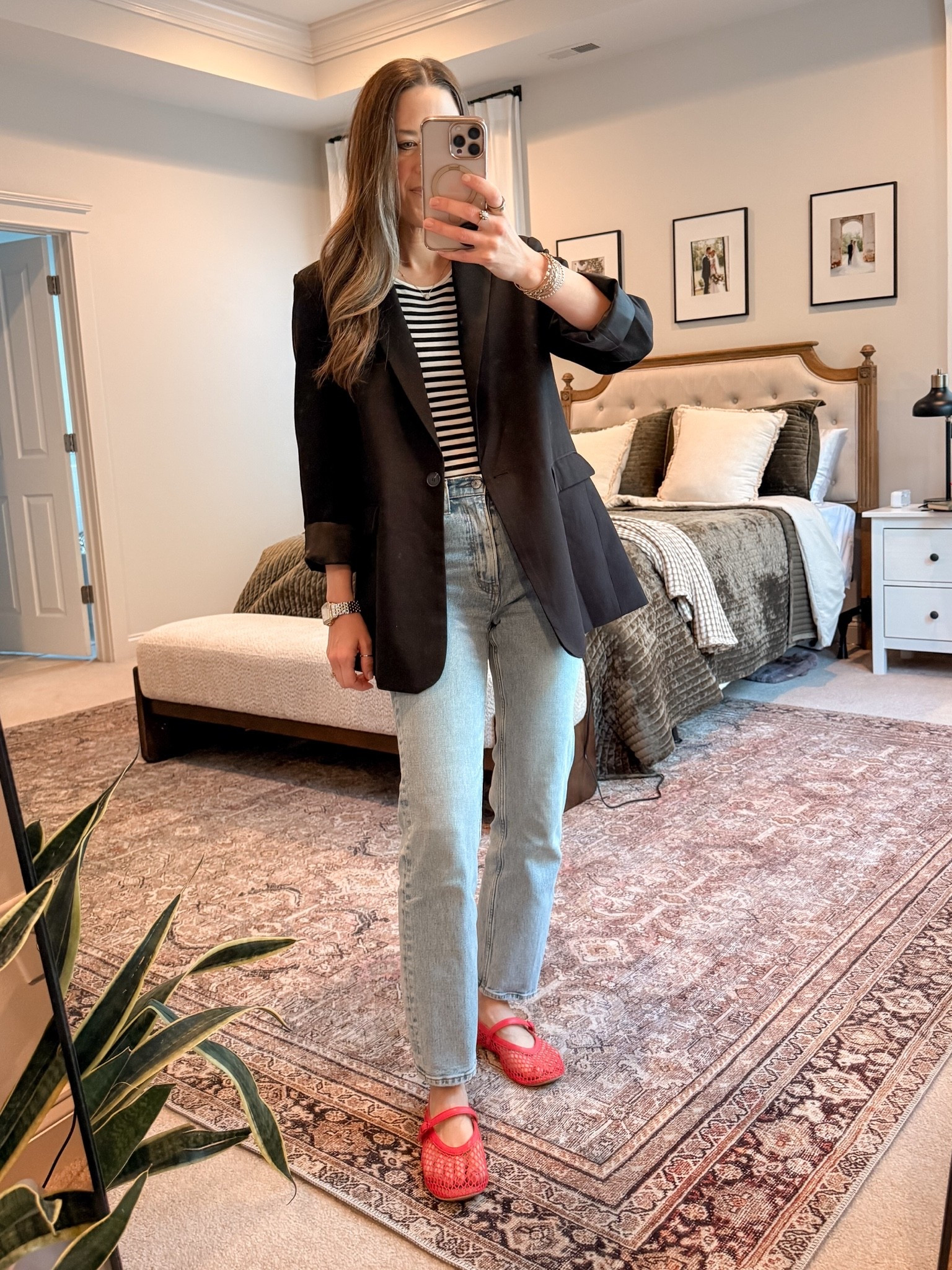 French-girl spring work outfit 🤍 A simple business casual formula I keep repeating: black blazer + striped tee + straight leg jeans. Polished enough for meetings, comfy enough for mom life. (I’m 5’4” wearing Abercrombie high rise ankle straight jeans in 25R.) 

Workwear capsule / everyday office outfit / casual office look / Parisian style outfit.

#LTKootd #LTKSeasonal #LTKWorkwear