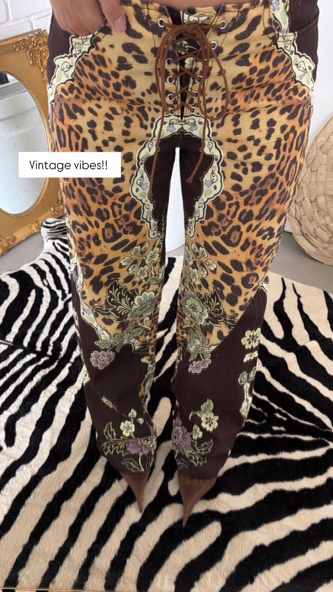 I don’t normally shop at SHEIN but I bought some luggage from them recently and came across these pants and couldn’t resist! Wearing size 2(26).

#LTKootd #LTKPetite #LTKSeasonal
