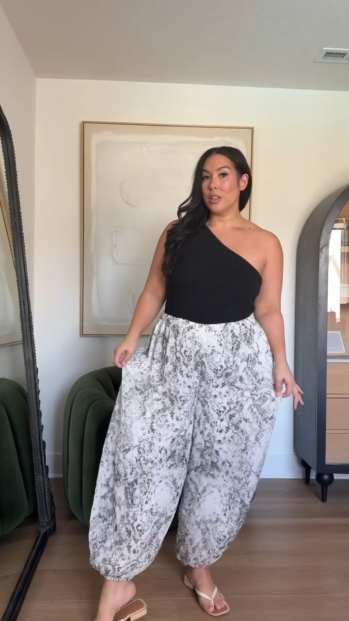 Love these balloon pants and asymmetrical top from walmart!! 

summer fashion, ootd, comfy outfit, mom outfit, easy outfit, summer outfit, outfit inspo, midsize fashion, trendy outfit.

#LTKootd #LTKmomlife #LTKMidsize