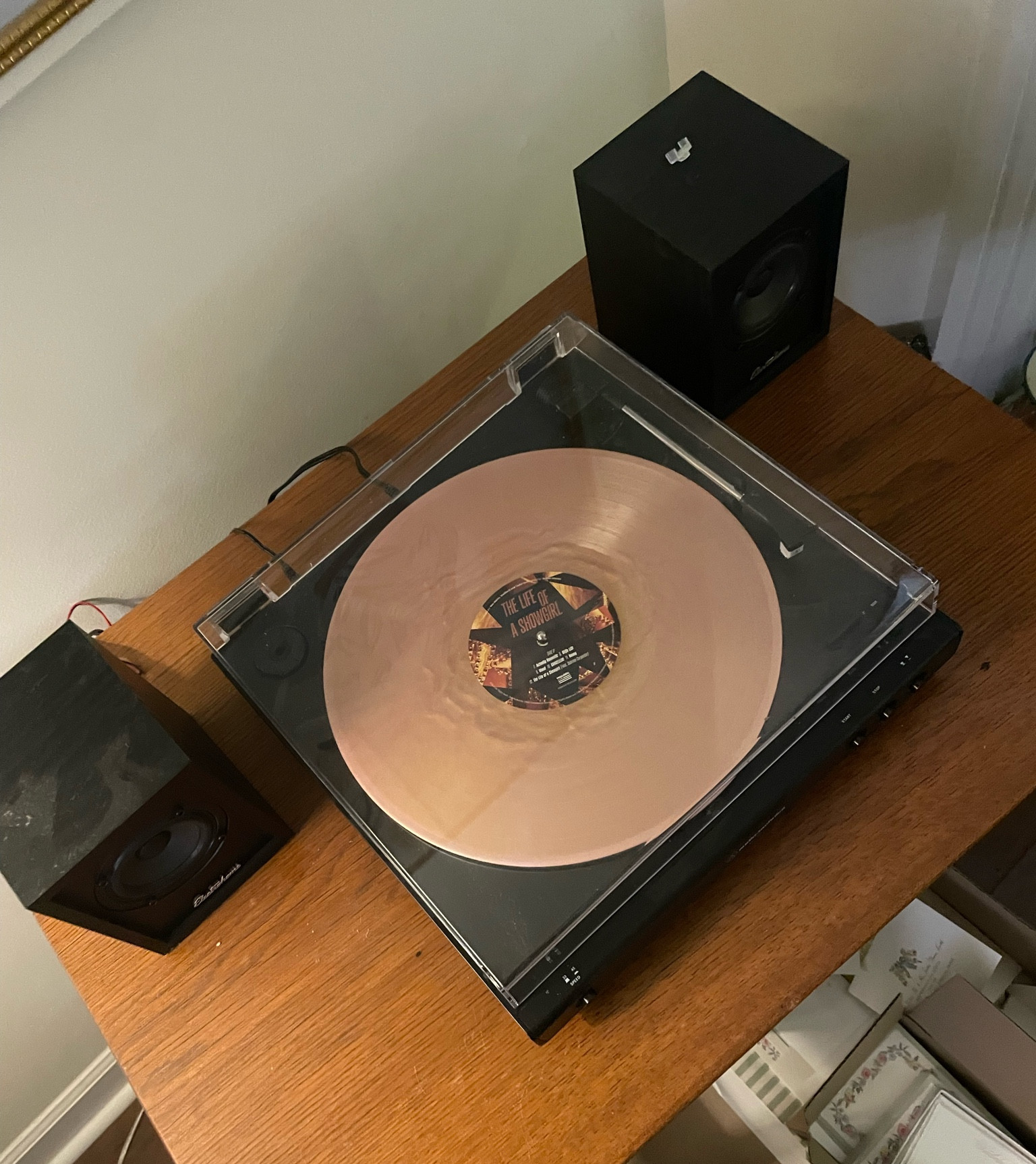 Record player + speakers 

#LTKSeasonal #LTKHome #LTKFamily