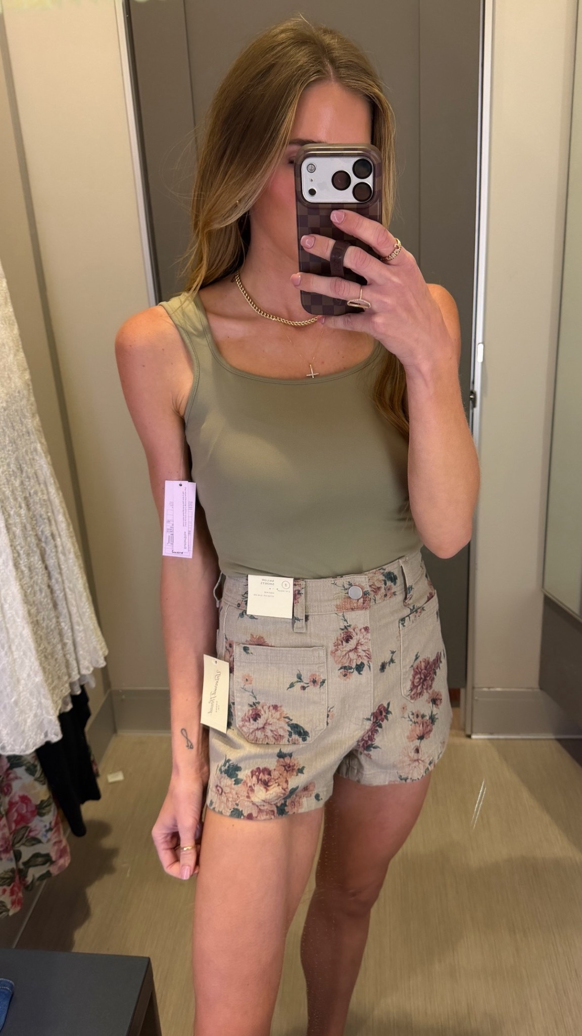 Shorts are 30% off which makes them $19.60! They’re so cute! Fit high rise, tts. 