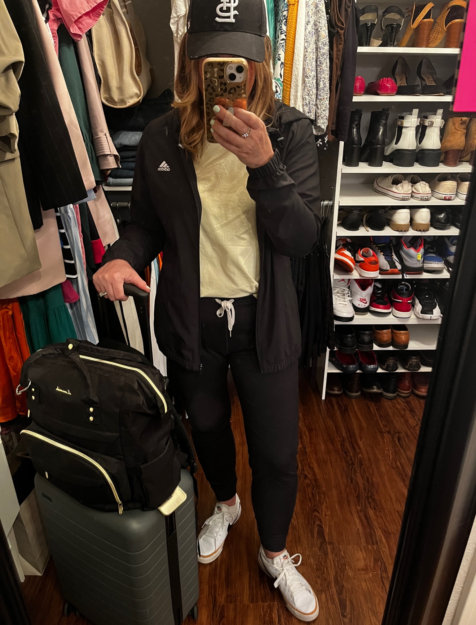 Boarding pass, please. #traveloutfit #vacation #travel #vuori

#LTKstyletip #LTKtravel