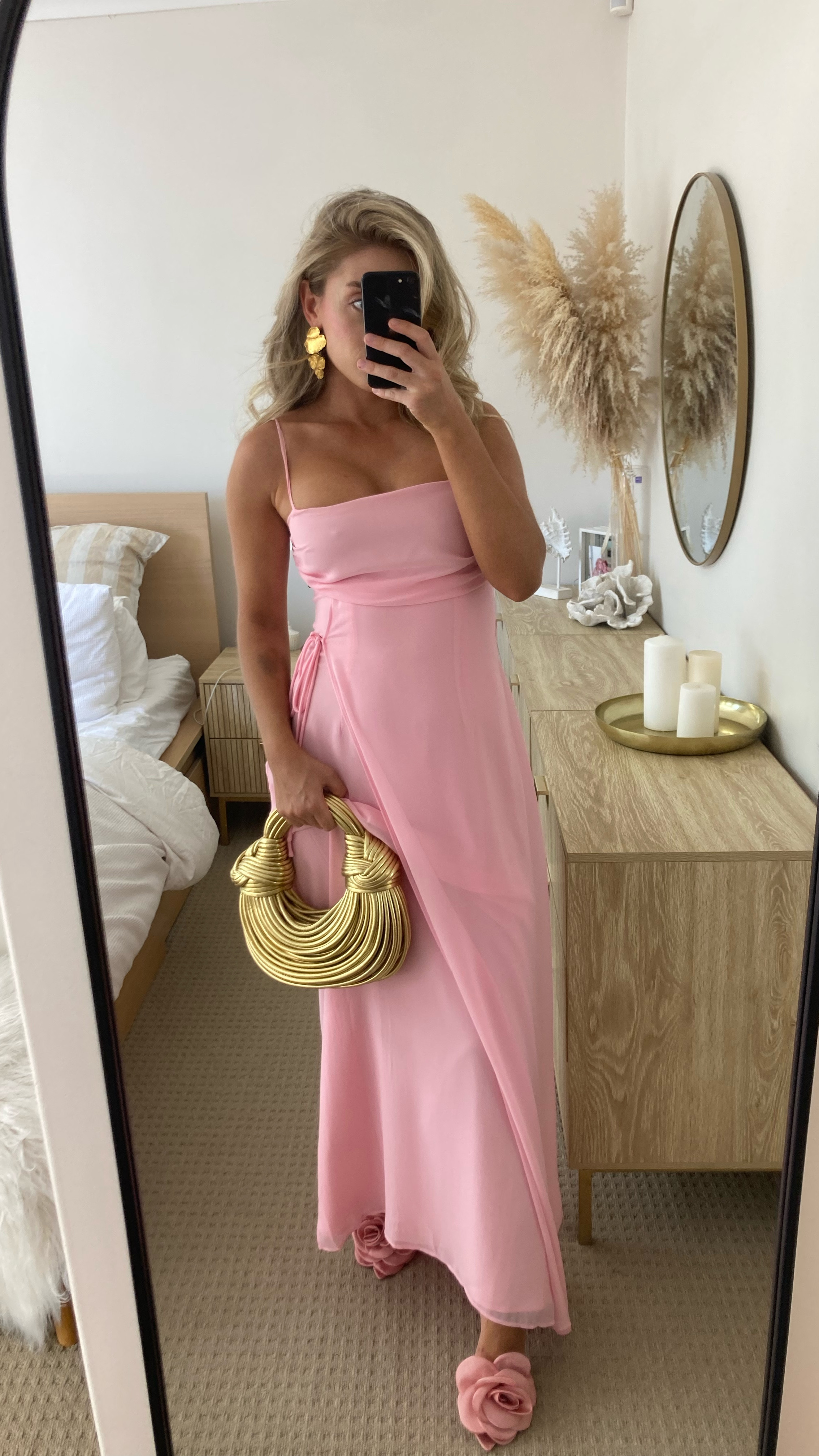 Day 24/30 Wedding Guest Dress Inspo! 🌸

USE CODE 15LUCYXBB for 15% OFF 

Pretty in Pink! 
Would you wear this to a wedding? Also be cute for prom!! 

@BeginningBoutique #WeddingGuestDress #promdress #promdress #prominspo 