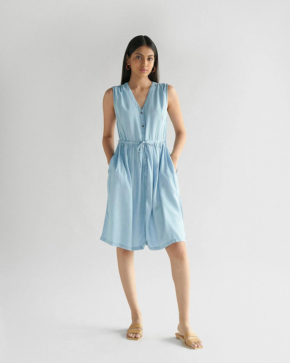 Pina Colada Dress Tencel, V-neck, In-Seam Pockets | Reistor